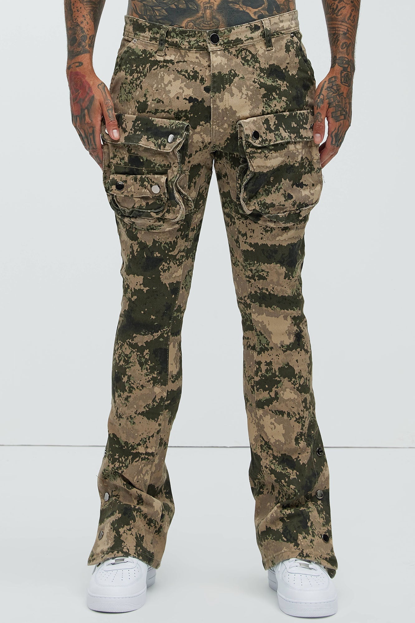 With The Hidden Camo Stacked Skinny Flare Pants - Camouflage