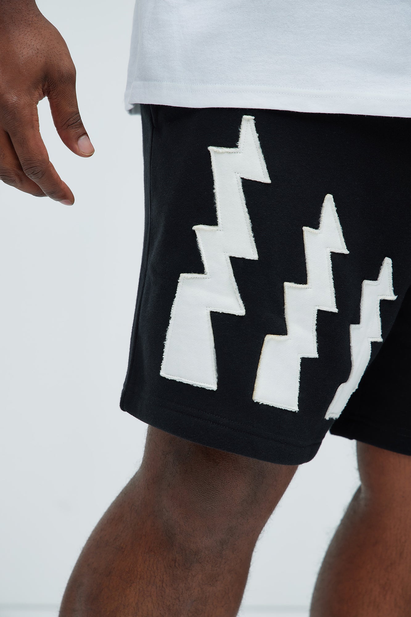 Tyson Lightning Relaxed Shorts - Black