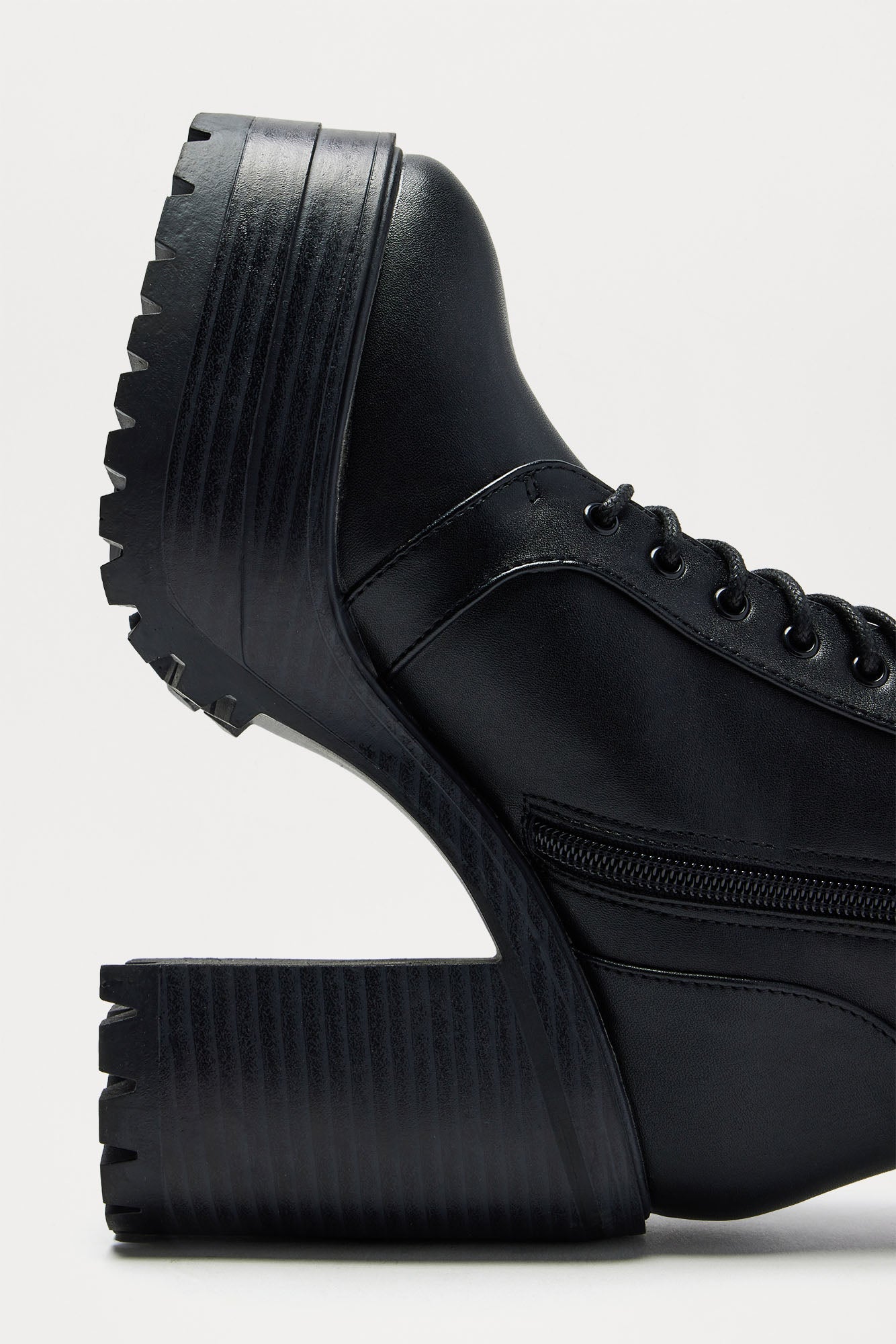 Everett Platform Booties - Black