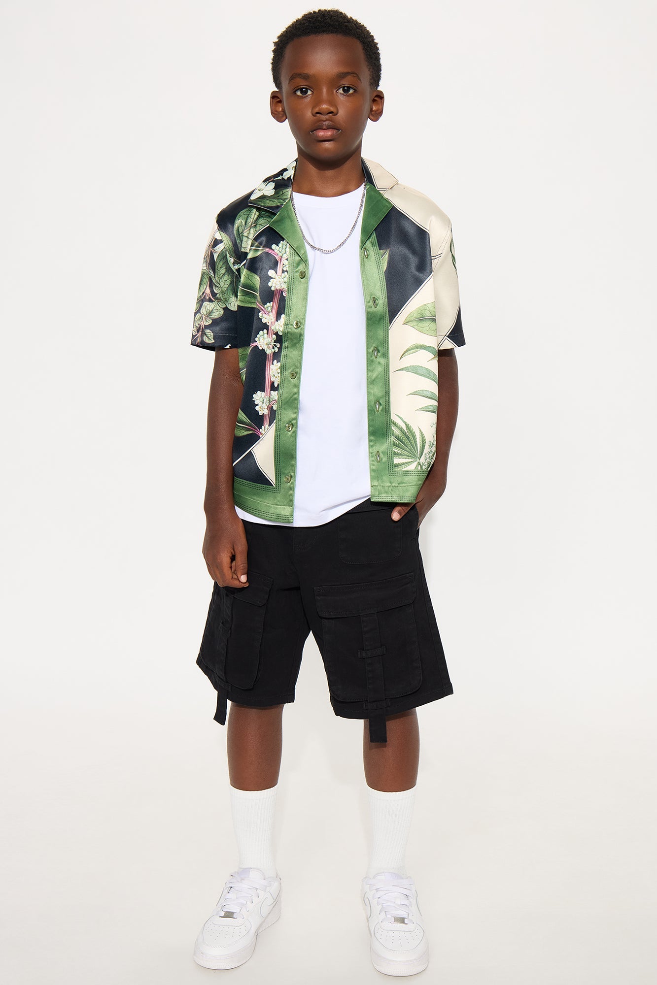 Mini Oversized Pocket Baggy Cargo Shorts - Black