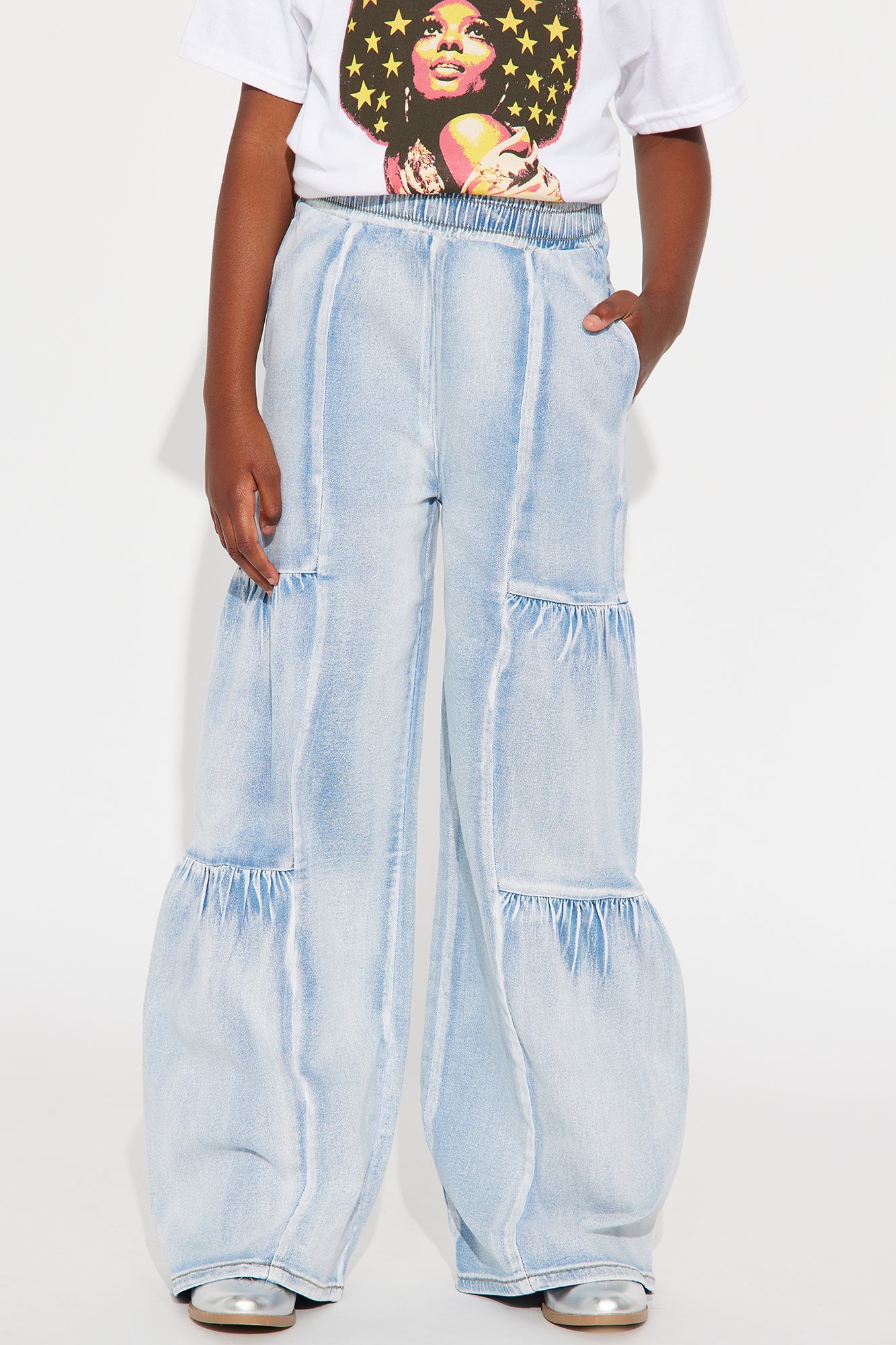 Mini Goin With The Flow Easy Fit Jeans - Light Wash