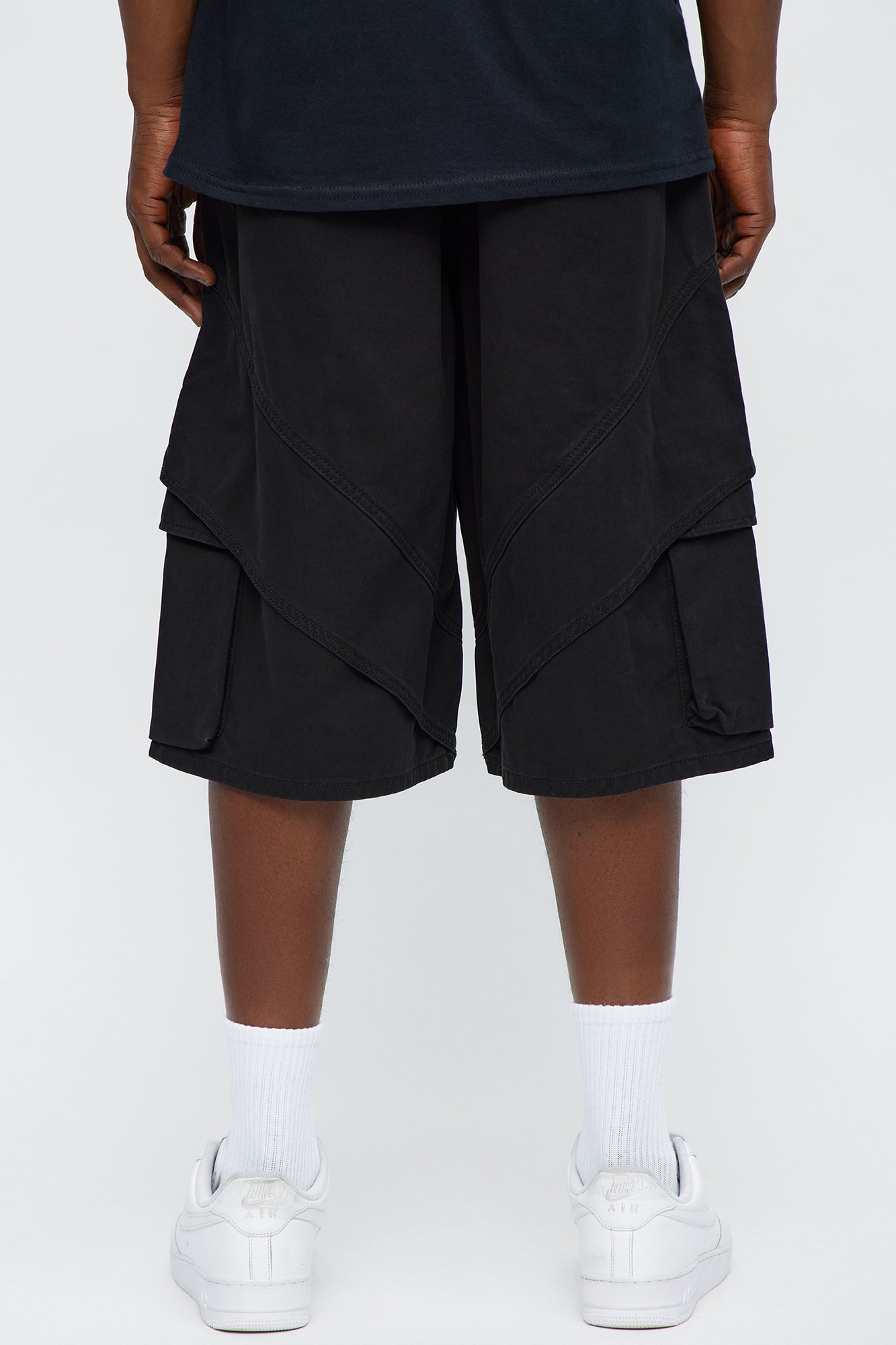 Baggy Hidden Lines Cargo Shorts - Black