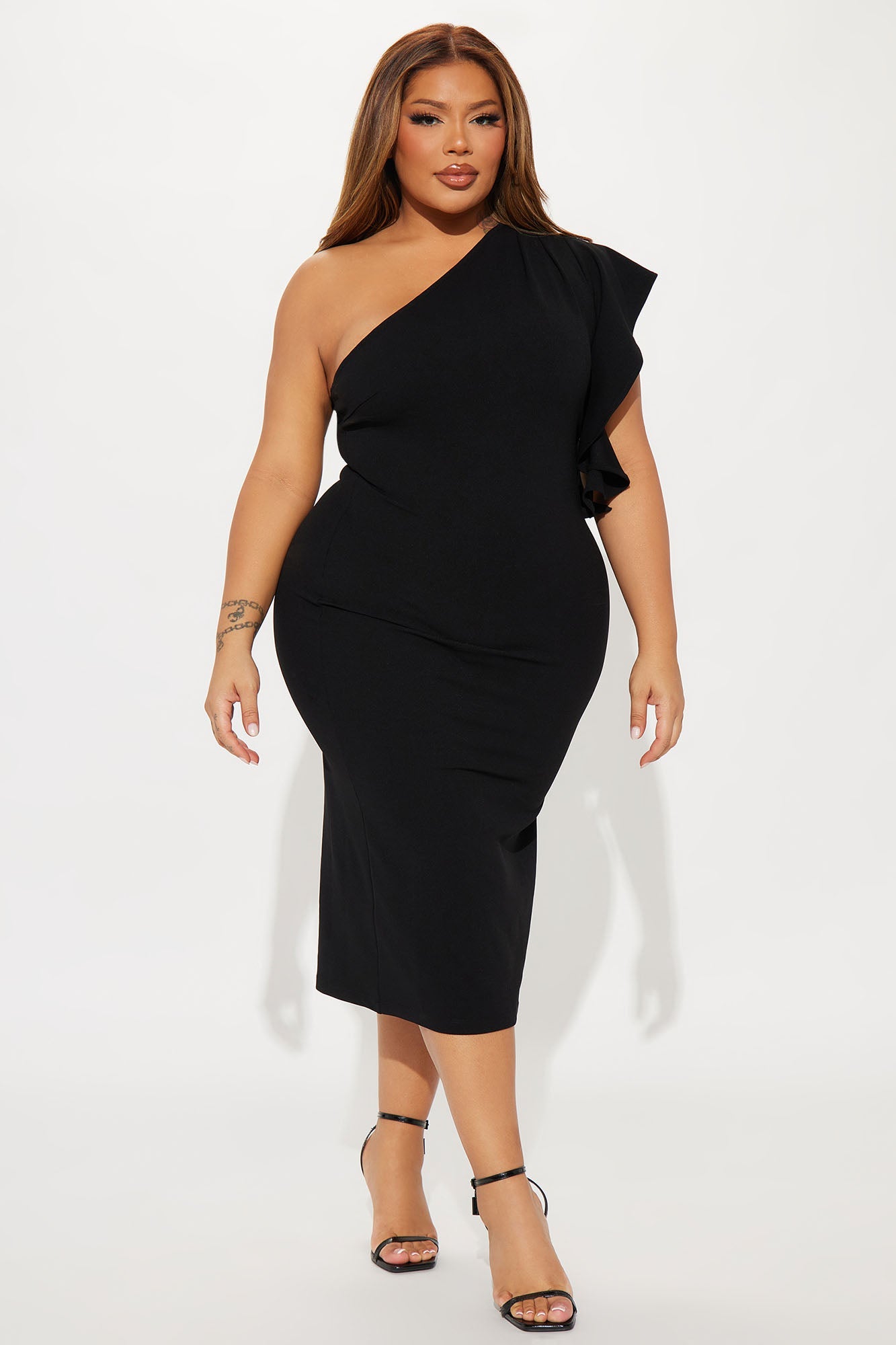 See You At The Yacht Club Body Sculpting Midi Dress - Black