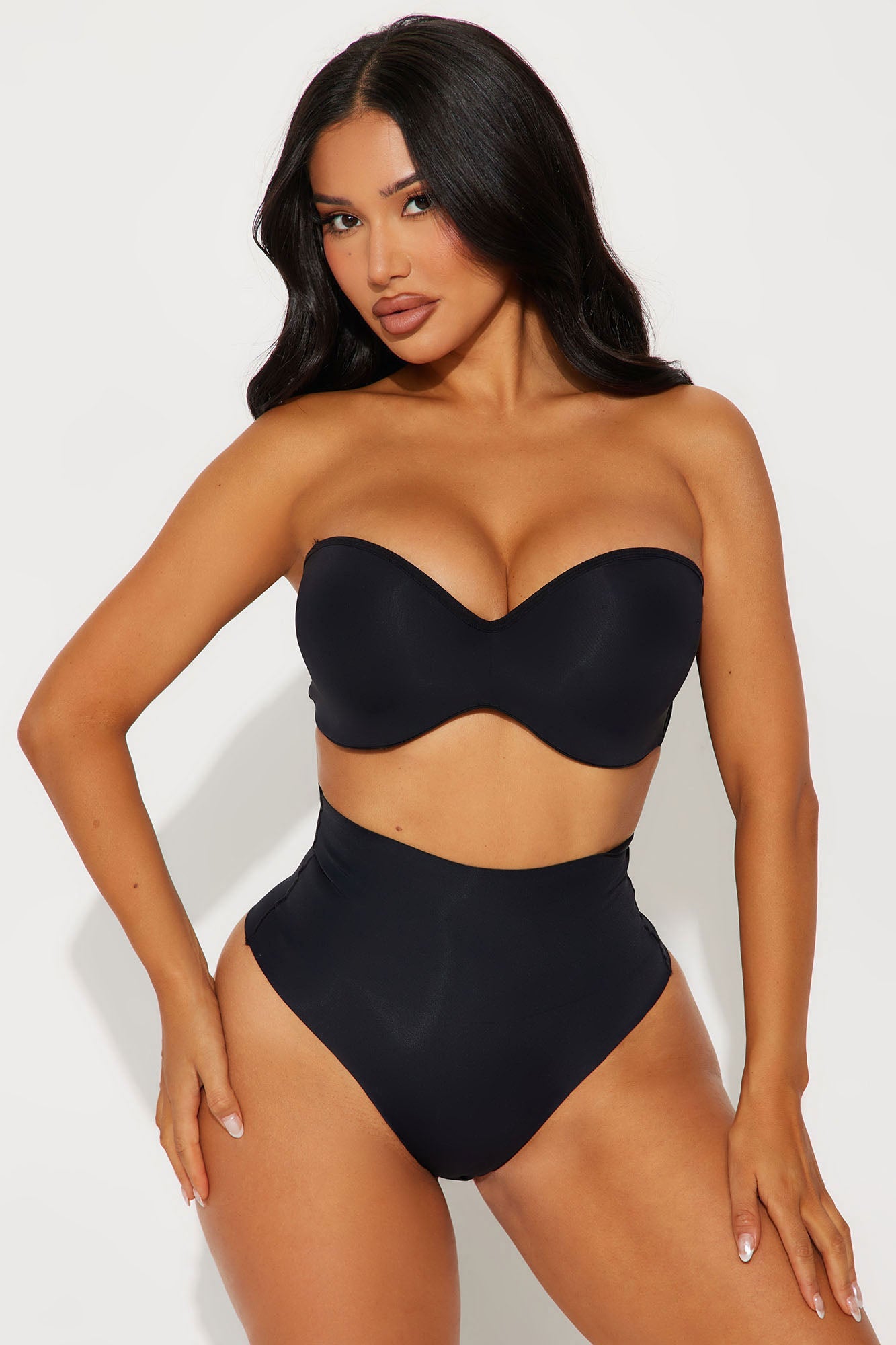 Smoothing Shapewear Thong Panty - Black