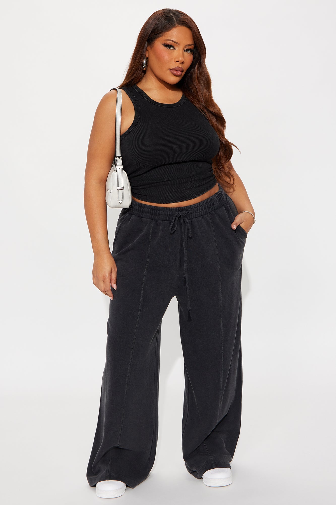 The Washed Wide Leg Sweatpant - Black