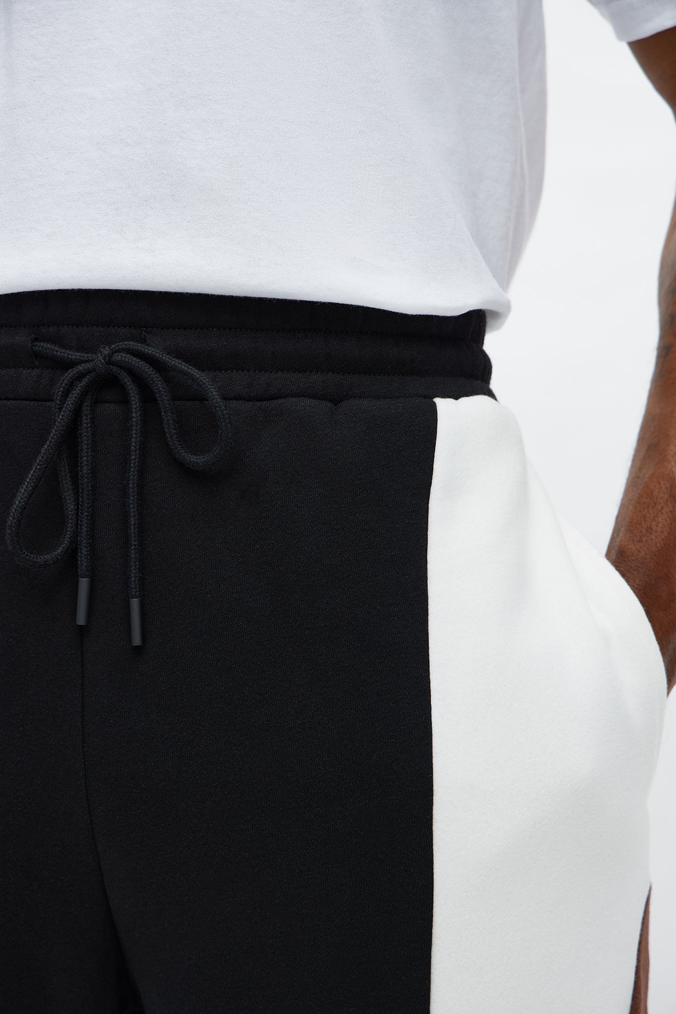 Tyson Paneled Out Relaxed Shorts - Black/combo