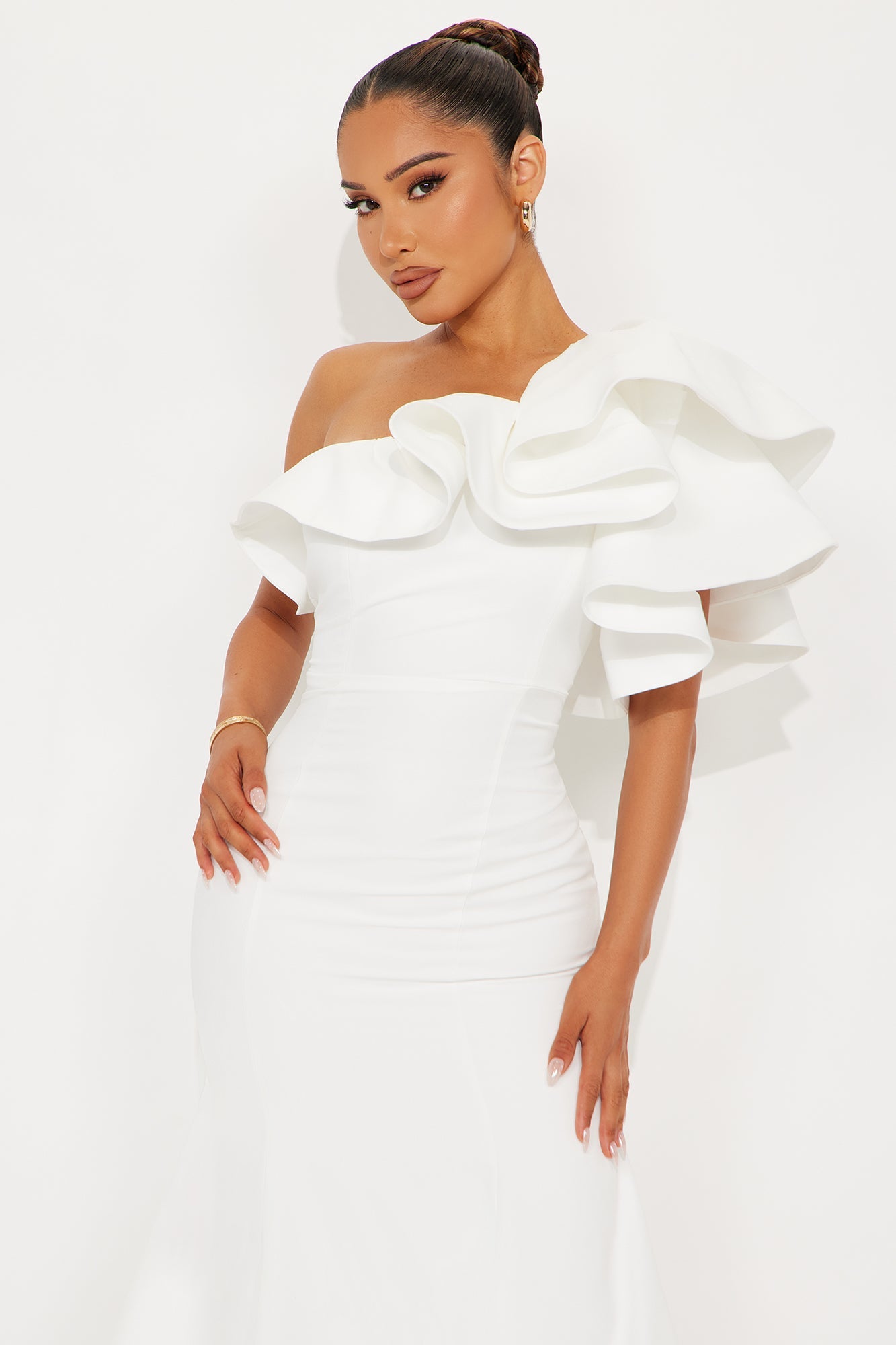 Guiselle Mermaid Maxi Gown - White