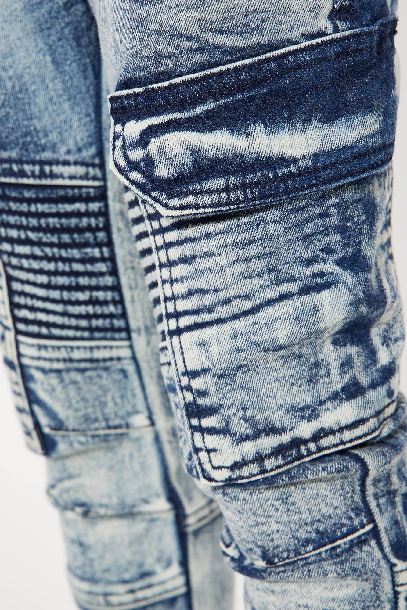 Mini Denim Paint Splatter II Rip And Repair Cargo Jeans - Blue Wash