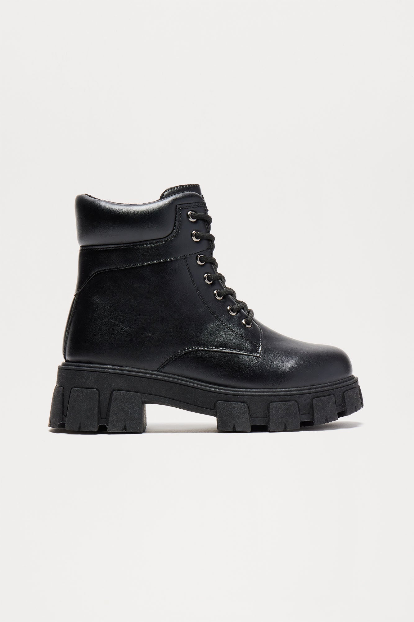 Saylor Combat Boots - Black