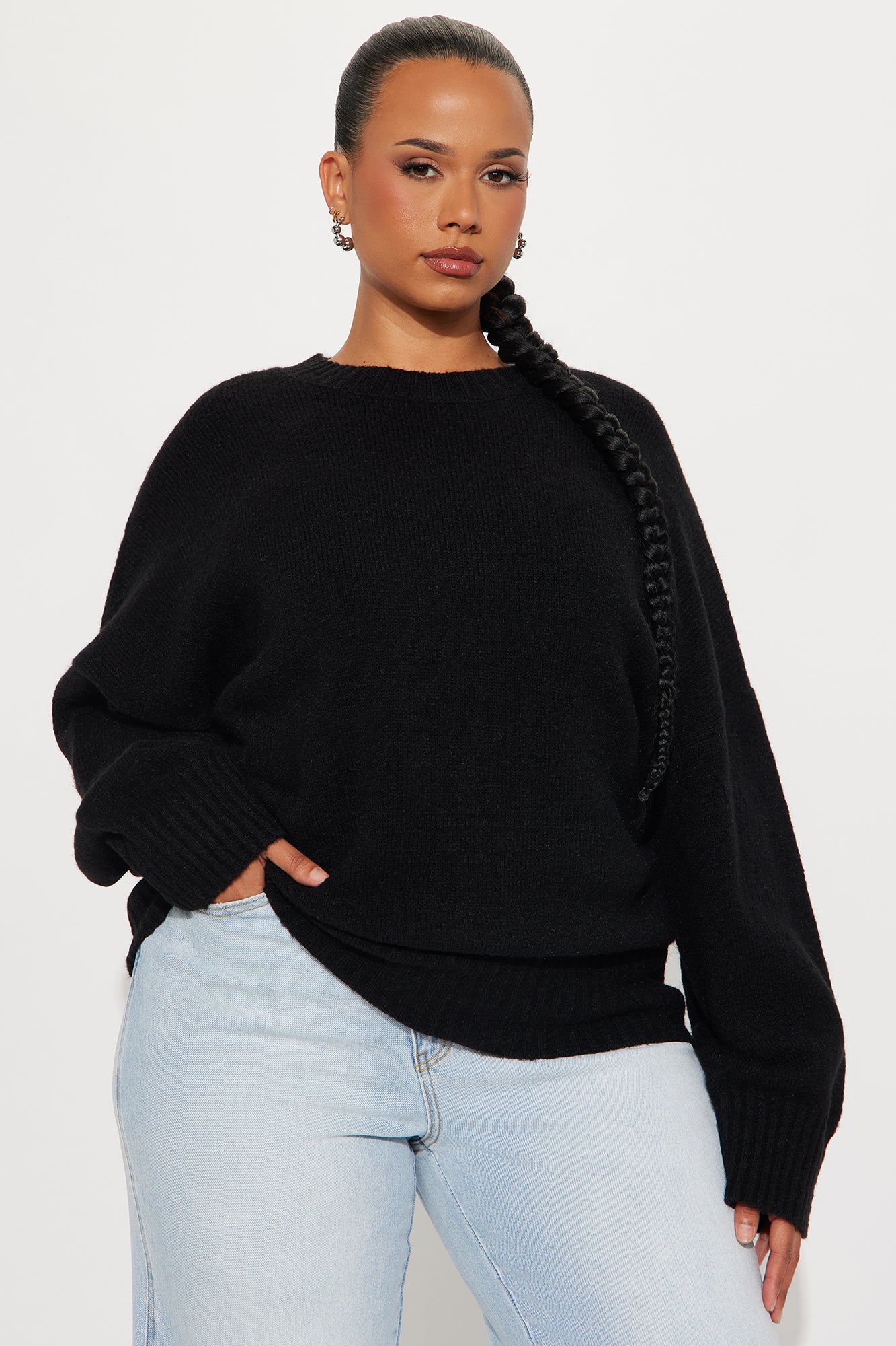 On Wednesdays Pullover Sweater - Black