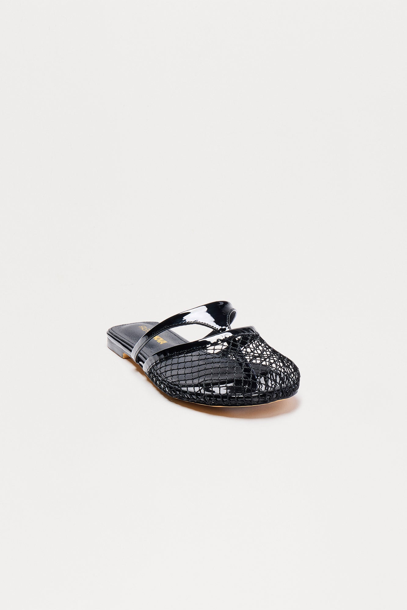 Roxie Fishnet Flip Flops - Black