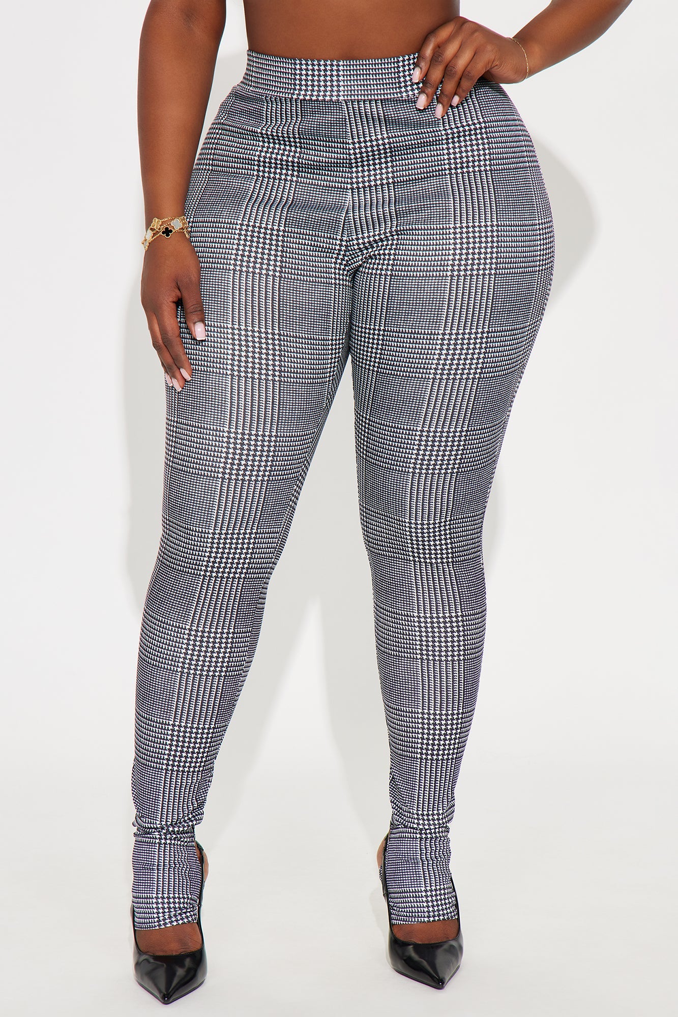 Clearly Focused On You Houndstooth Footed Legging - Black/White