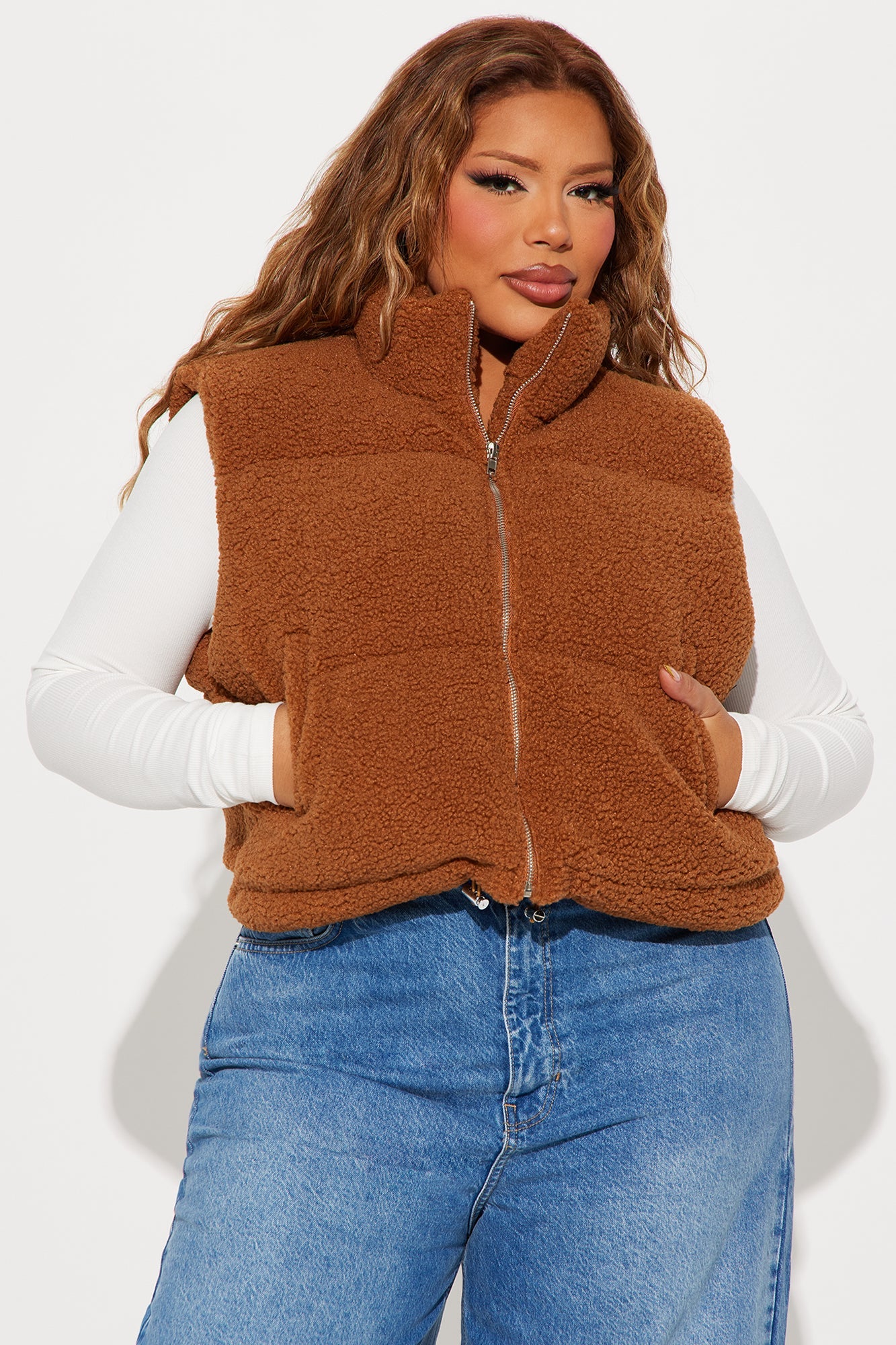 Conquering Mountains Sherpa Vest - Brown