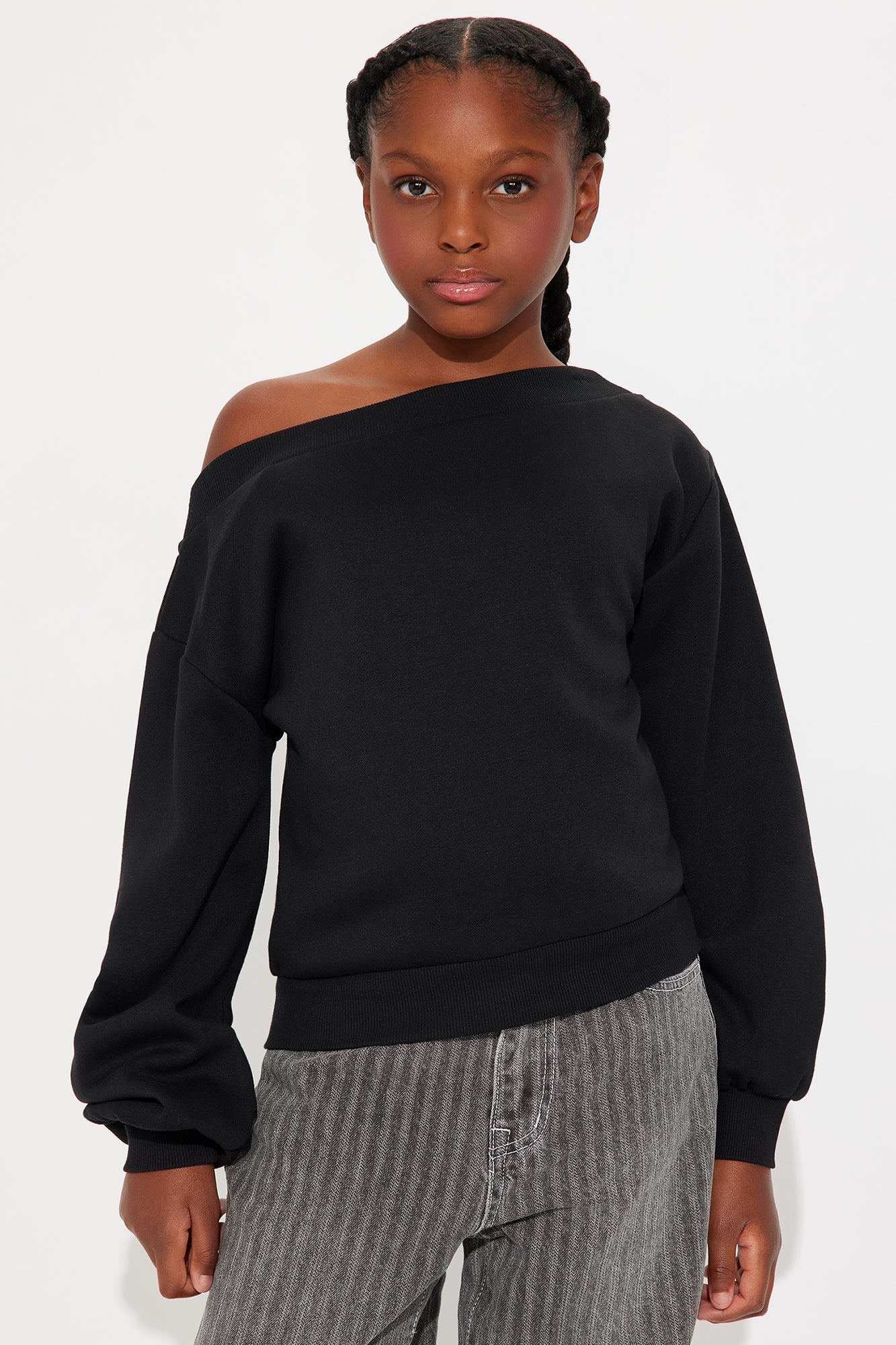 Mini Vera Off Shoulder Oversized Sweatshirt - Black