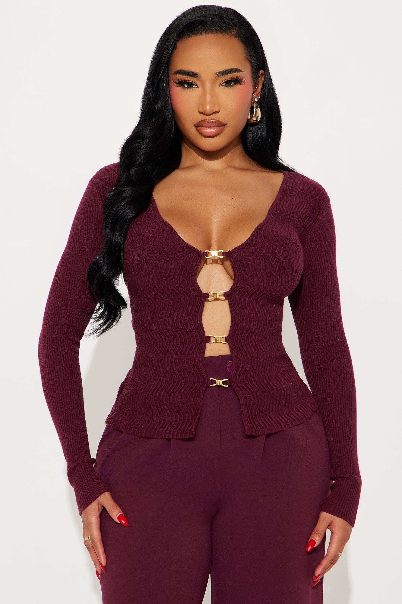 Gabby Textured Buckle Sweater Top - Wine