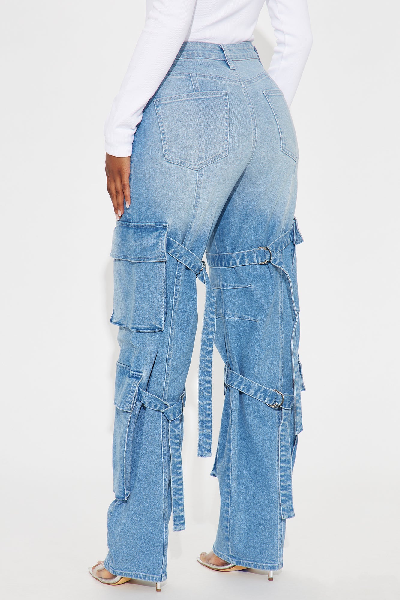Clarita Cargo Jeans - Medium Wash