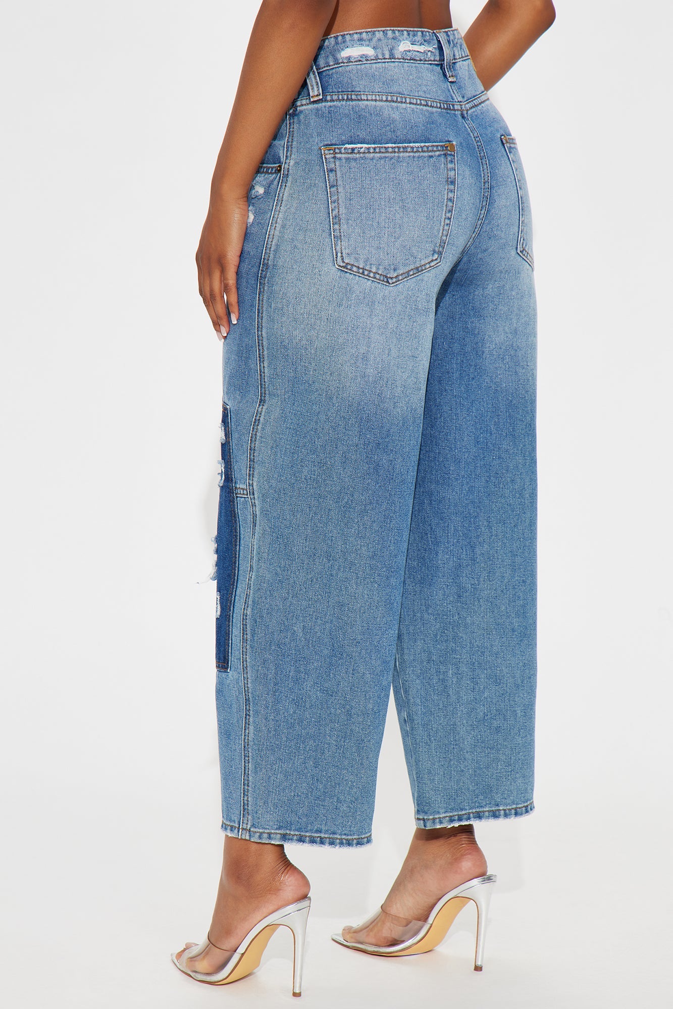 Beckton Barrel Leg - Medium Wash