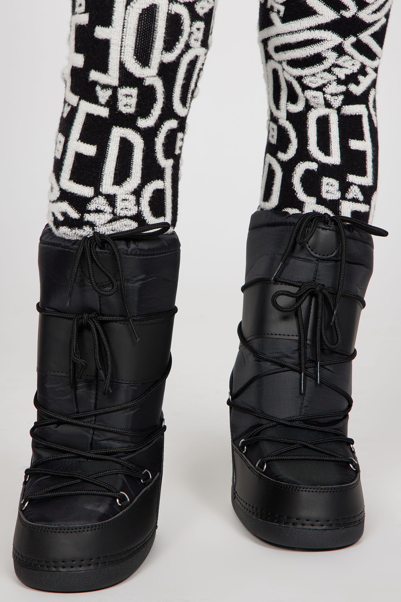 A New Direction Knee High Snow Boots - Black