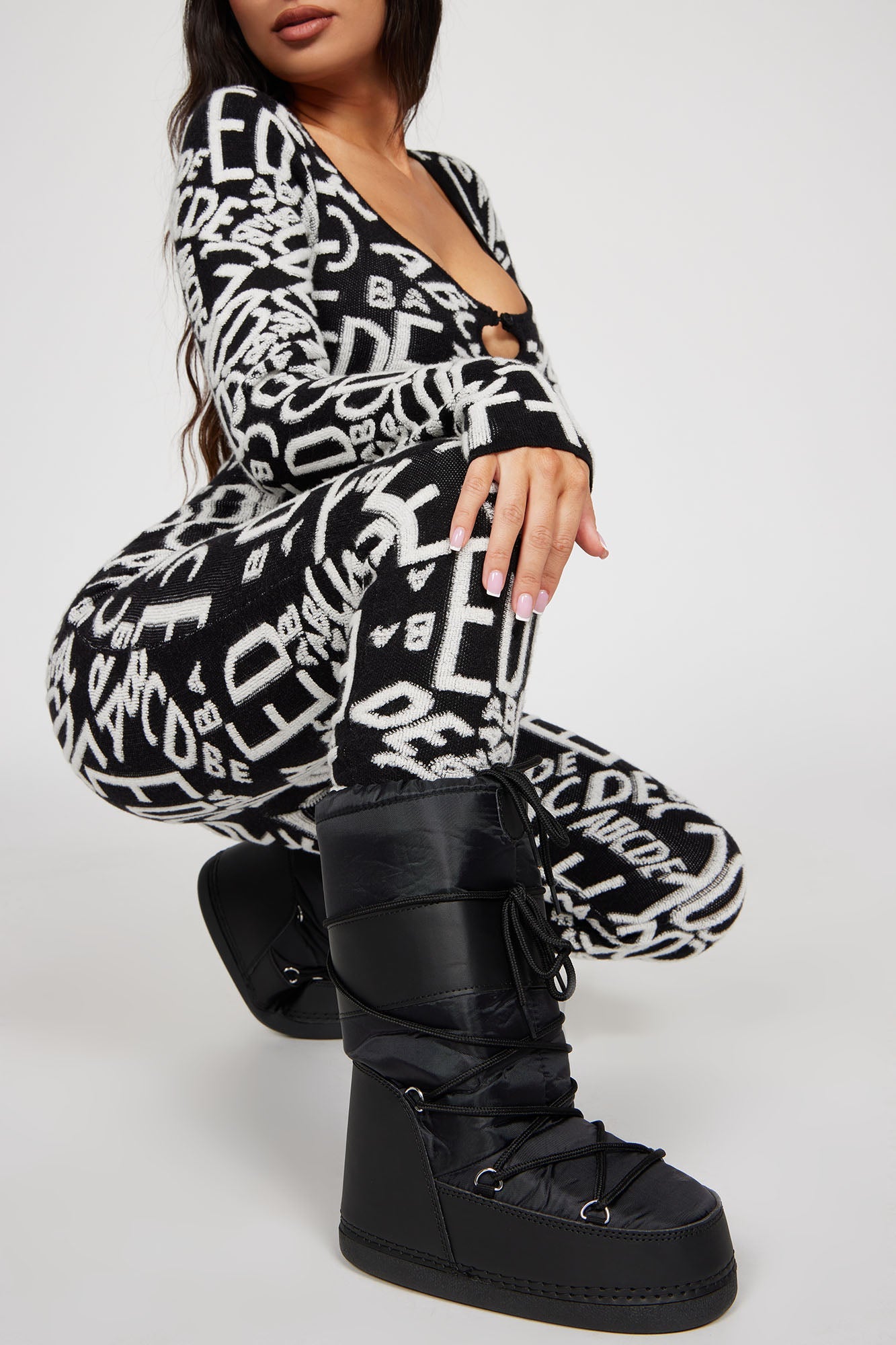A New Direction Knee High Snow Boots - Black