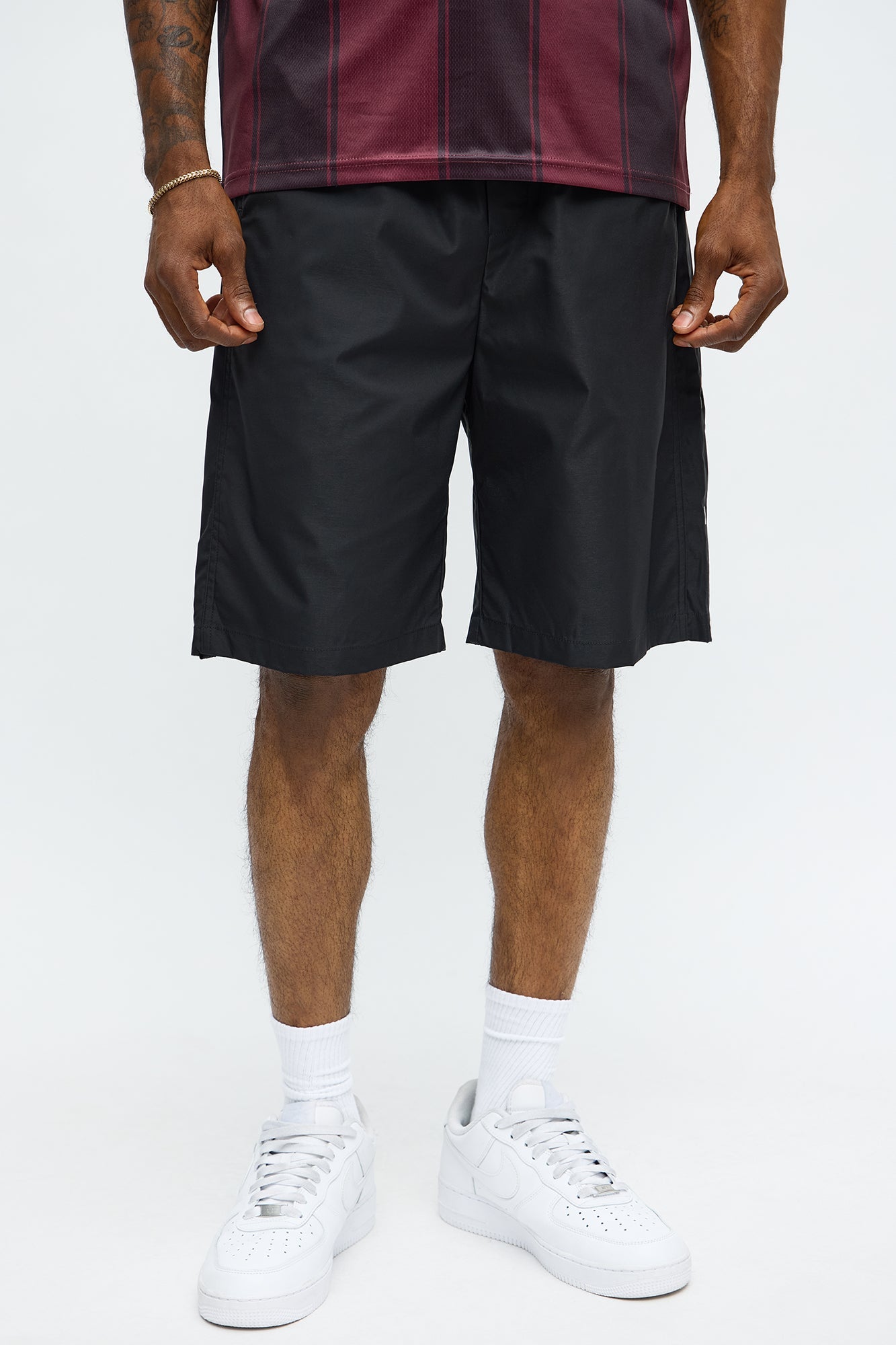 Baggy Lose Control Snap Button Short - Black