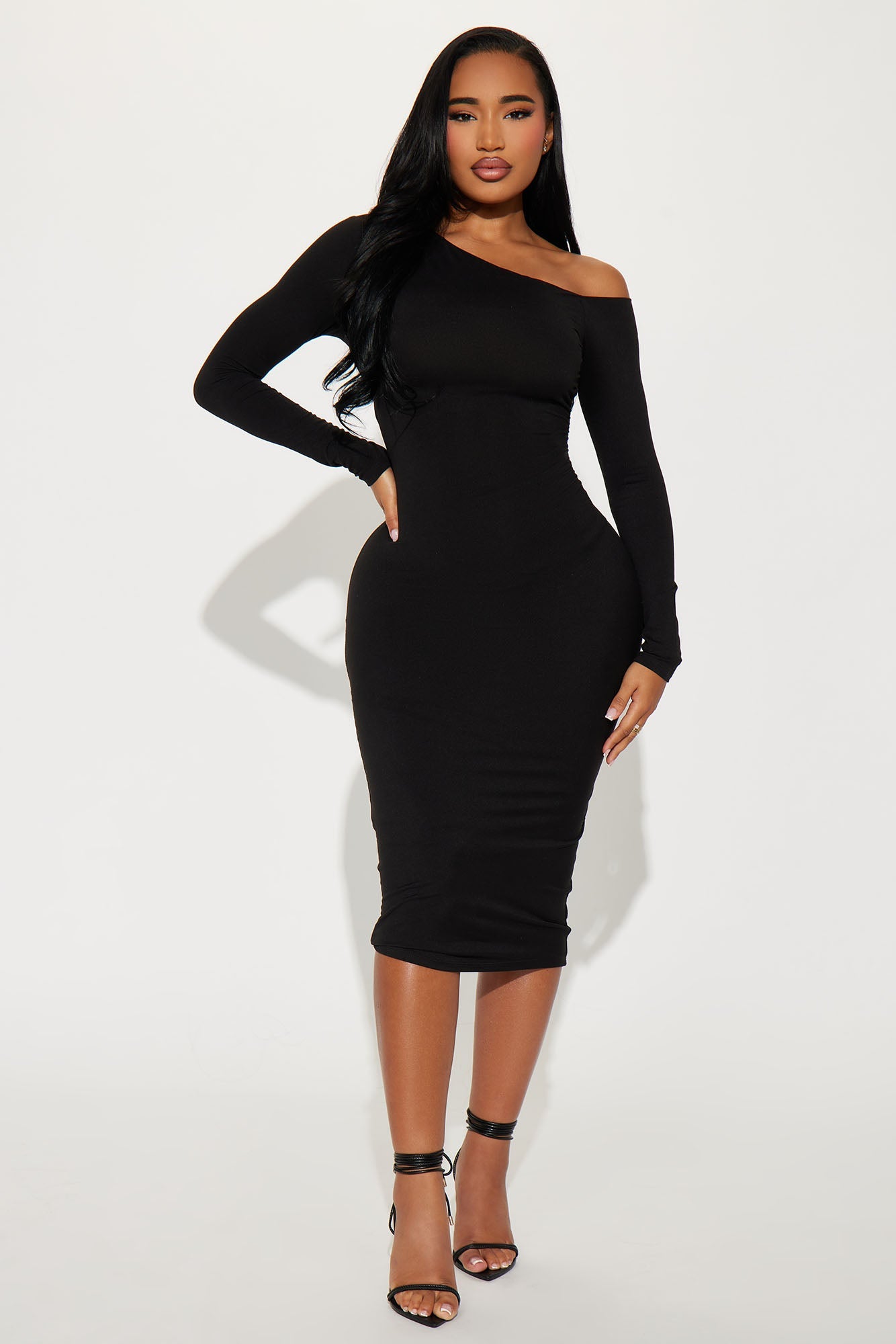 Heart On My Sleeve Midi Dress - Black