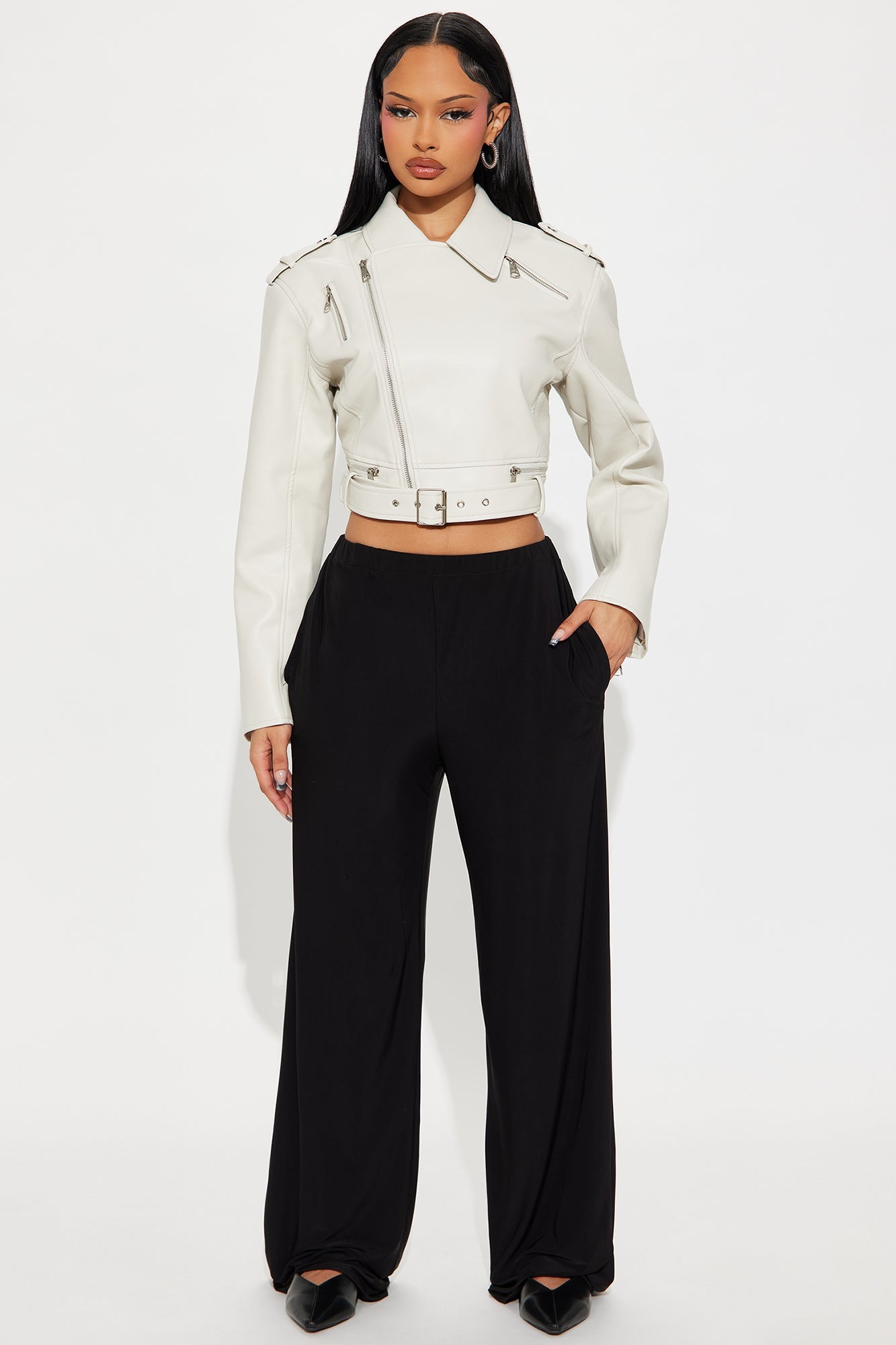 Kyandra Low Rise Wide Leg Pant 33 - Black