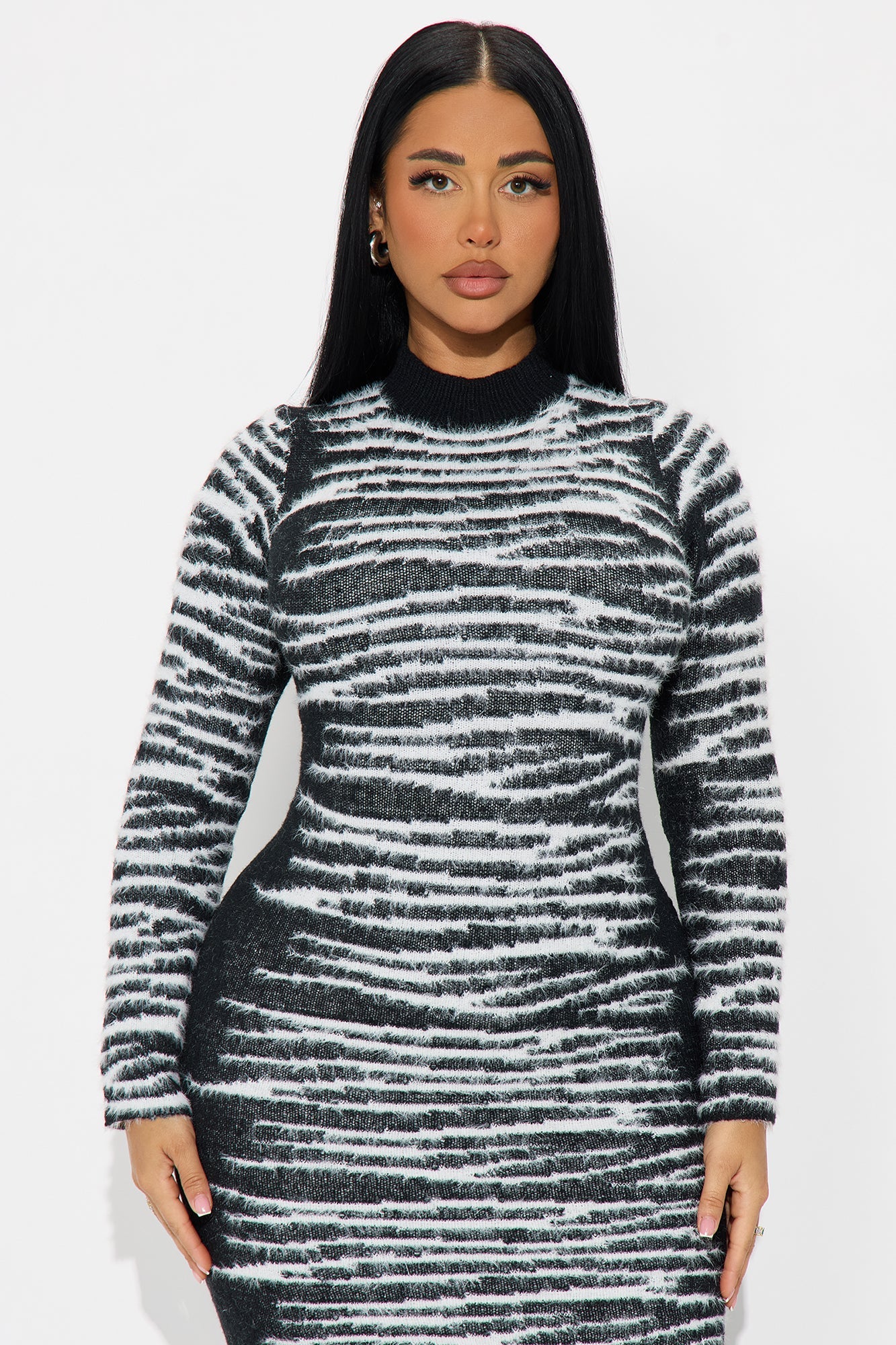 Hot Flow Sweater Maxi Dress - Black/combo