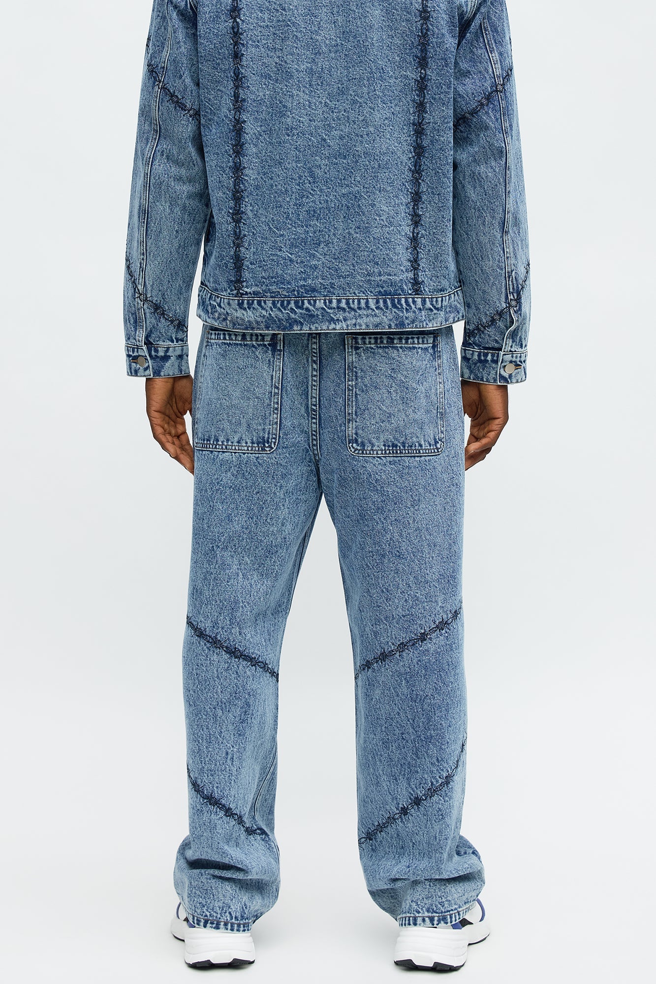 Baggy Embroidered Barbwire Jean - Medium Blue Wash