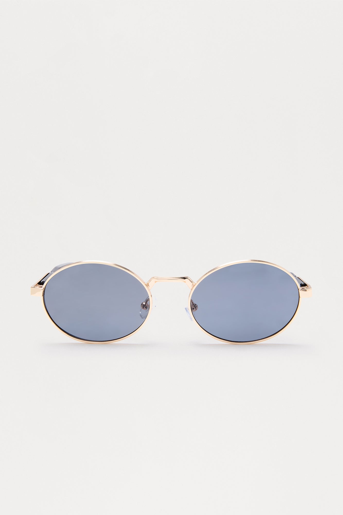 Striking Round Frame Metal Sunglasses - Black