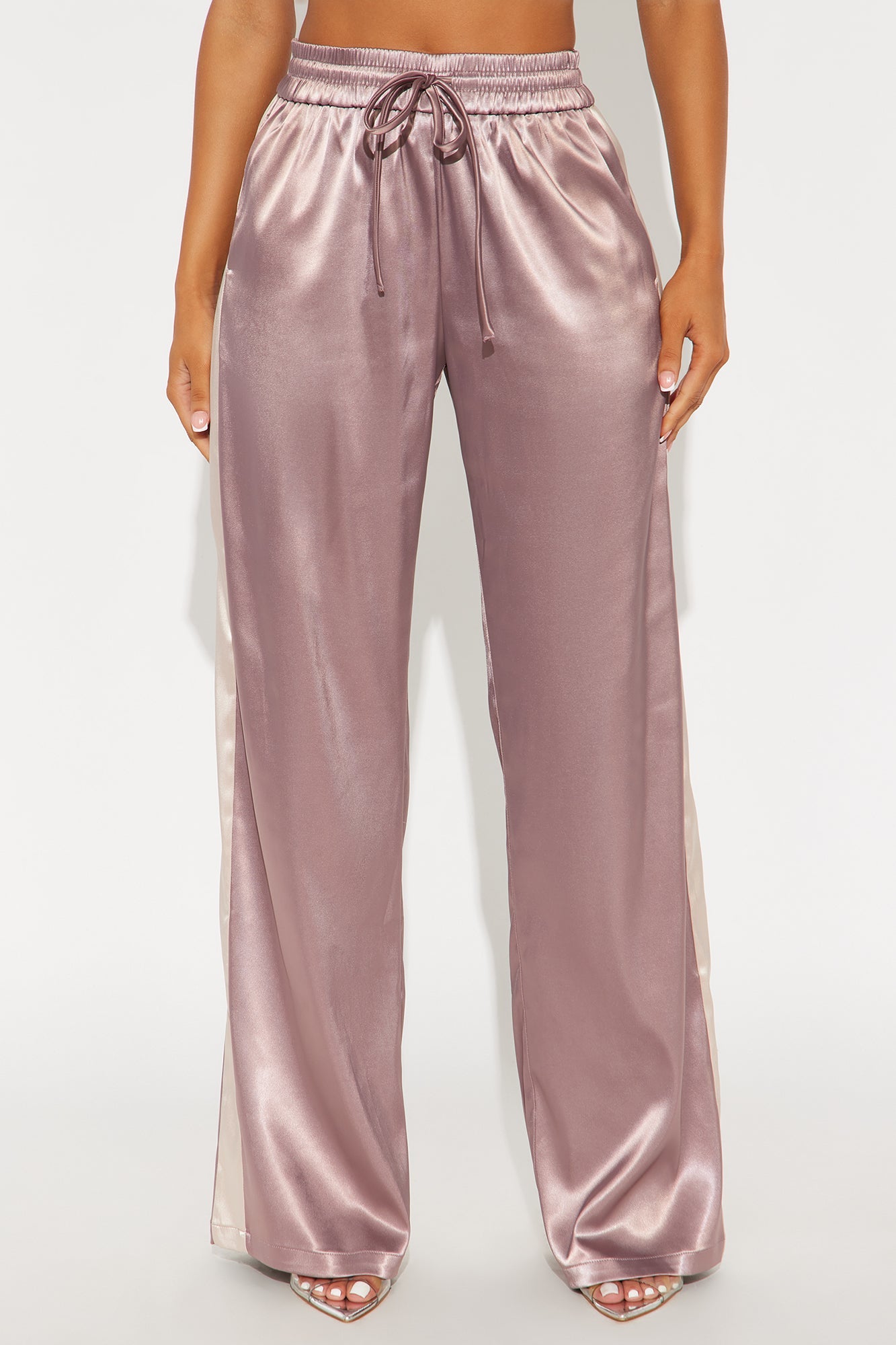 Bossed Up Satin Wide Leg Pant 33″ - Mocha/combo