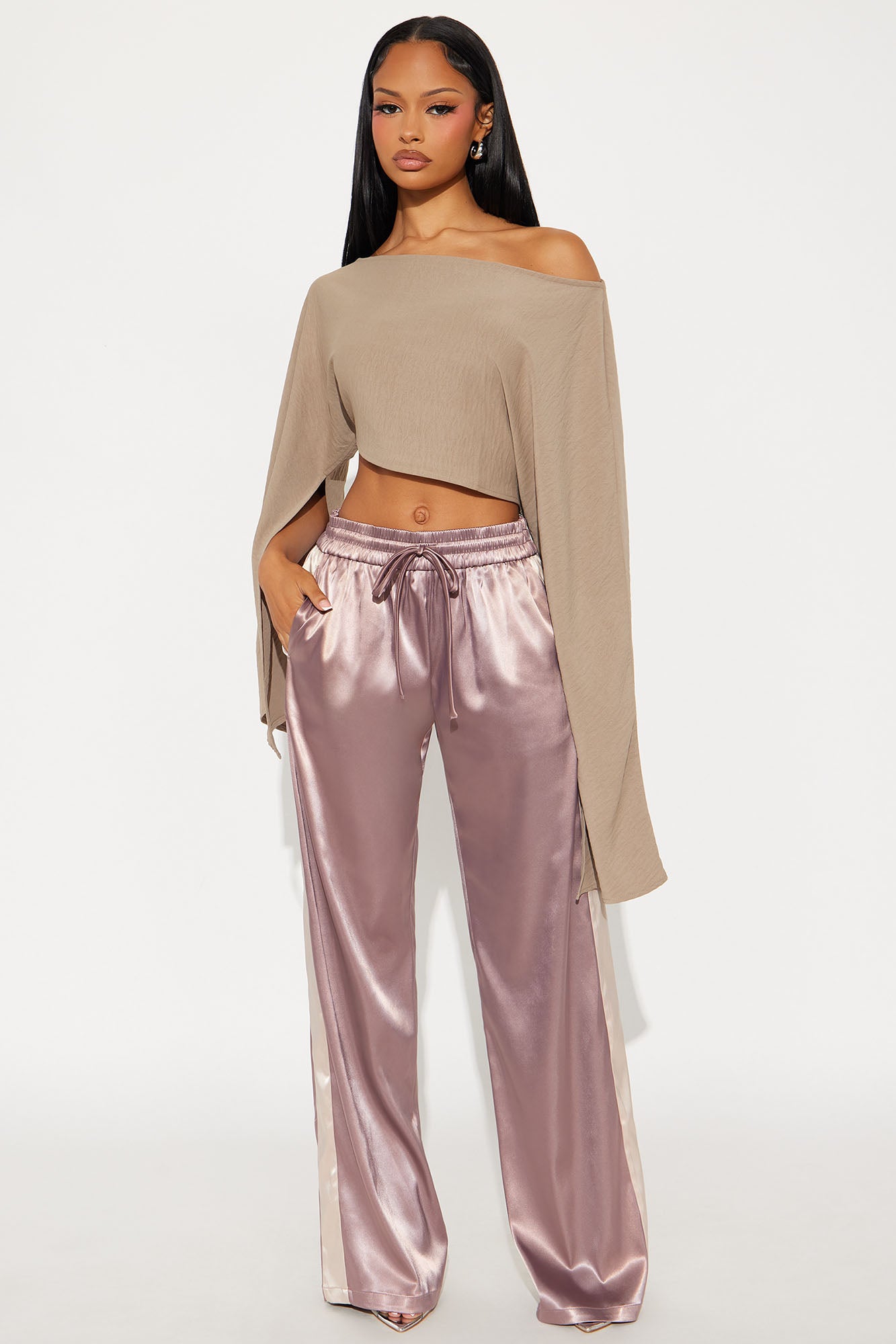 Bossed Up Satin Wide Leg Pant 33″ - Mocha/combo