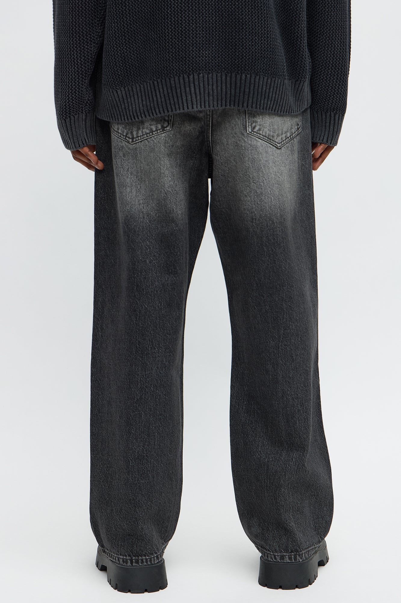 Baggy Phantom Distressed Jean - Black Wash