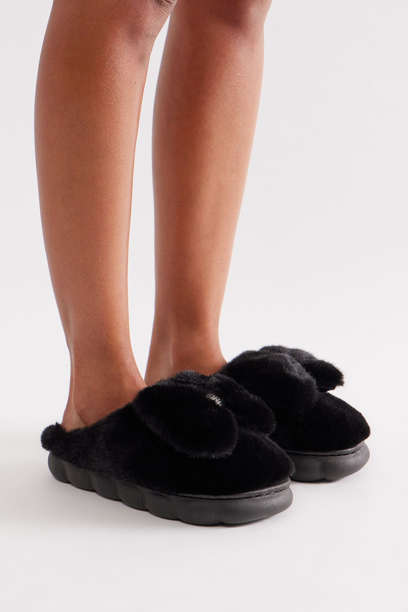Pillow Talk Sherpa Bow Slippers - Black