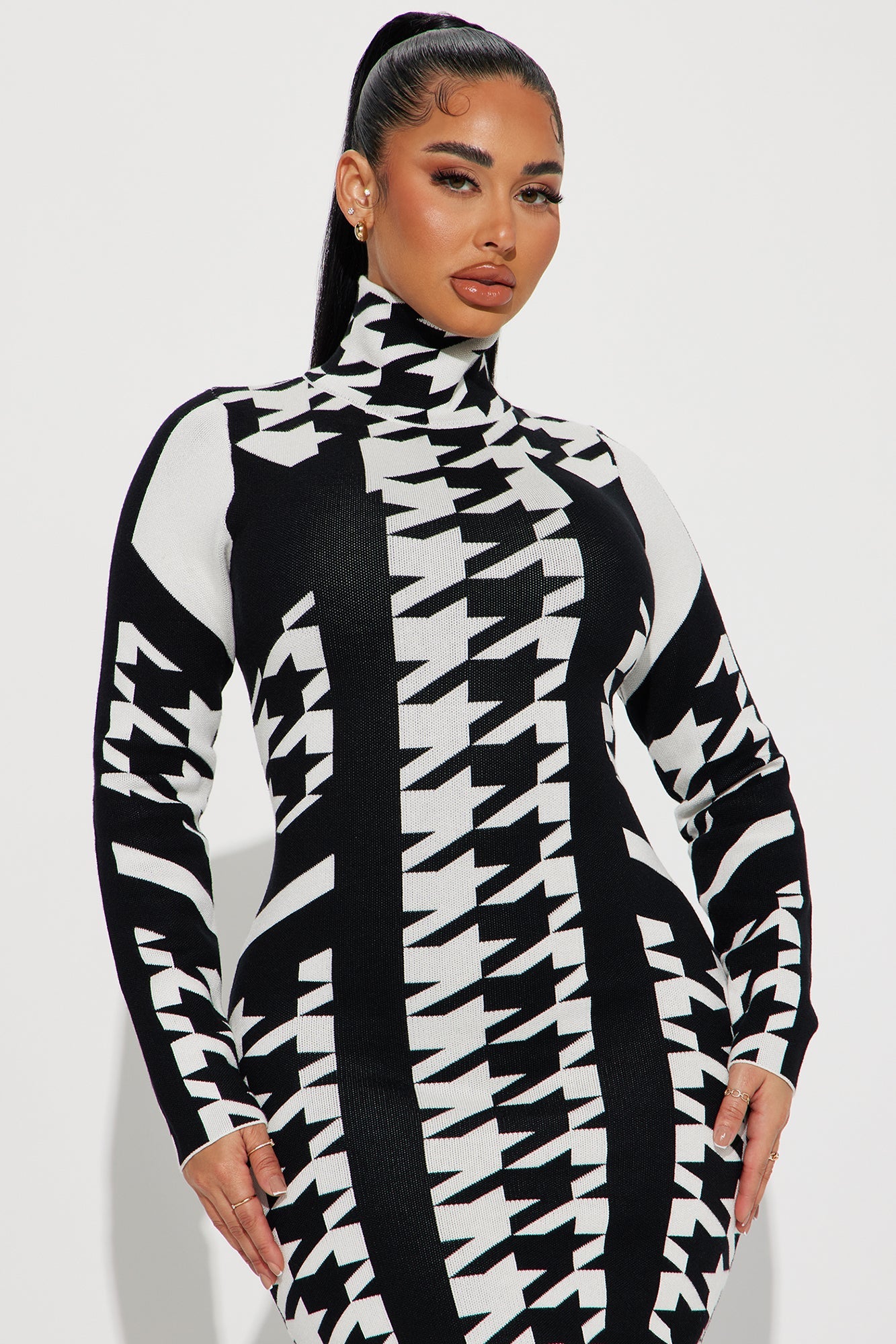 Houndstooth Sweater Maxi Dress - Black/White
