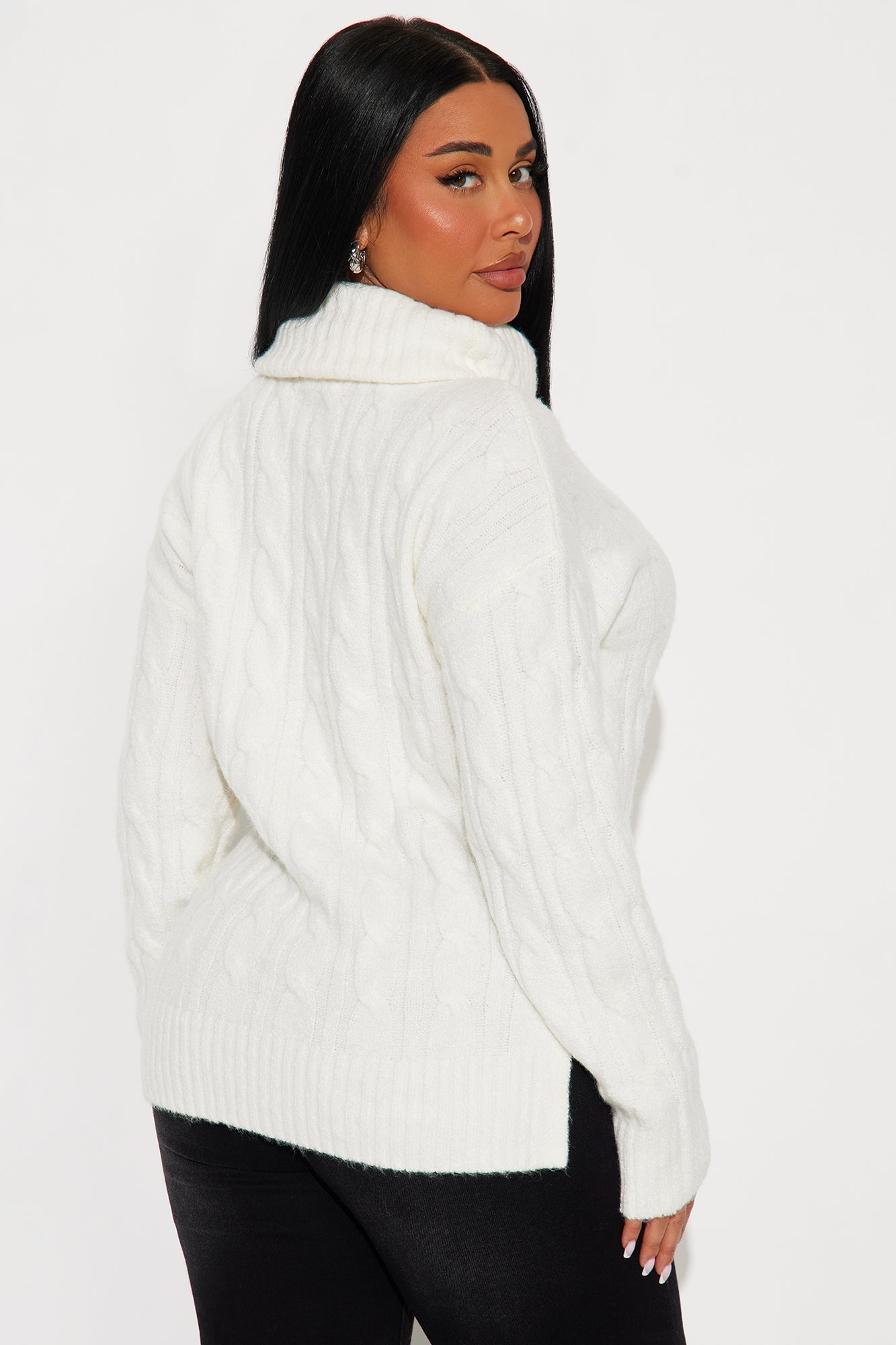 Feeling Chill Cable Knit Turtle Neck Sweater - Ivory