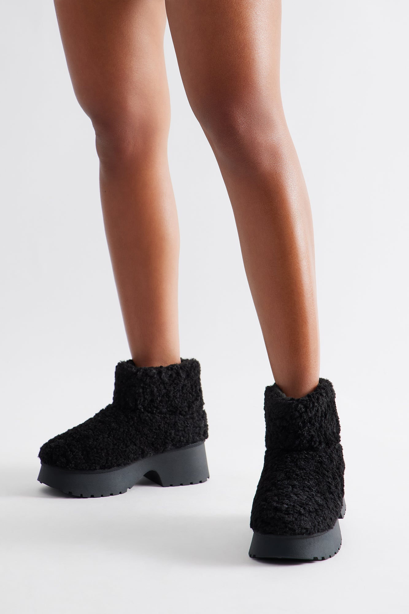 Ski Lodge Platform Booties - Black