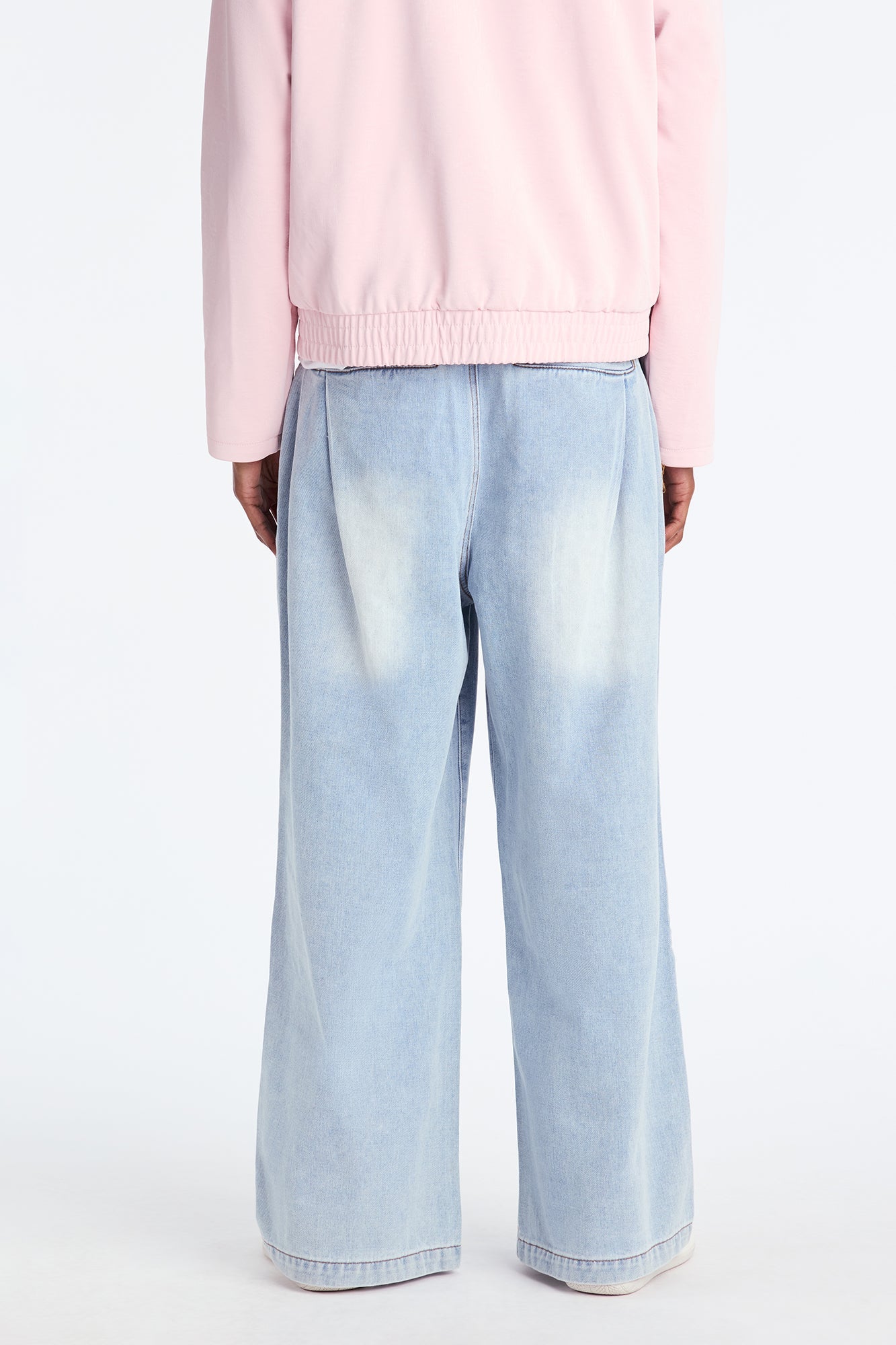 Baggy Wide Leg Pleated Jean - Light Wash