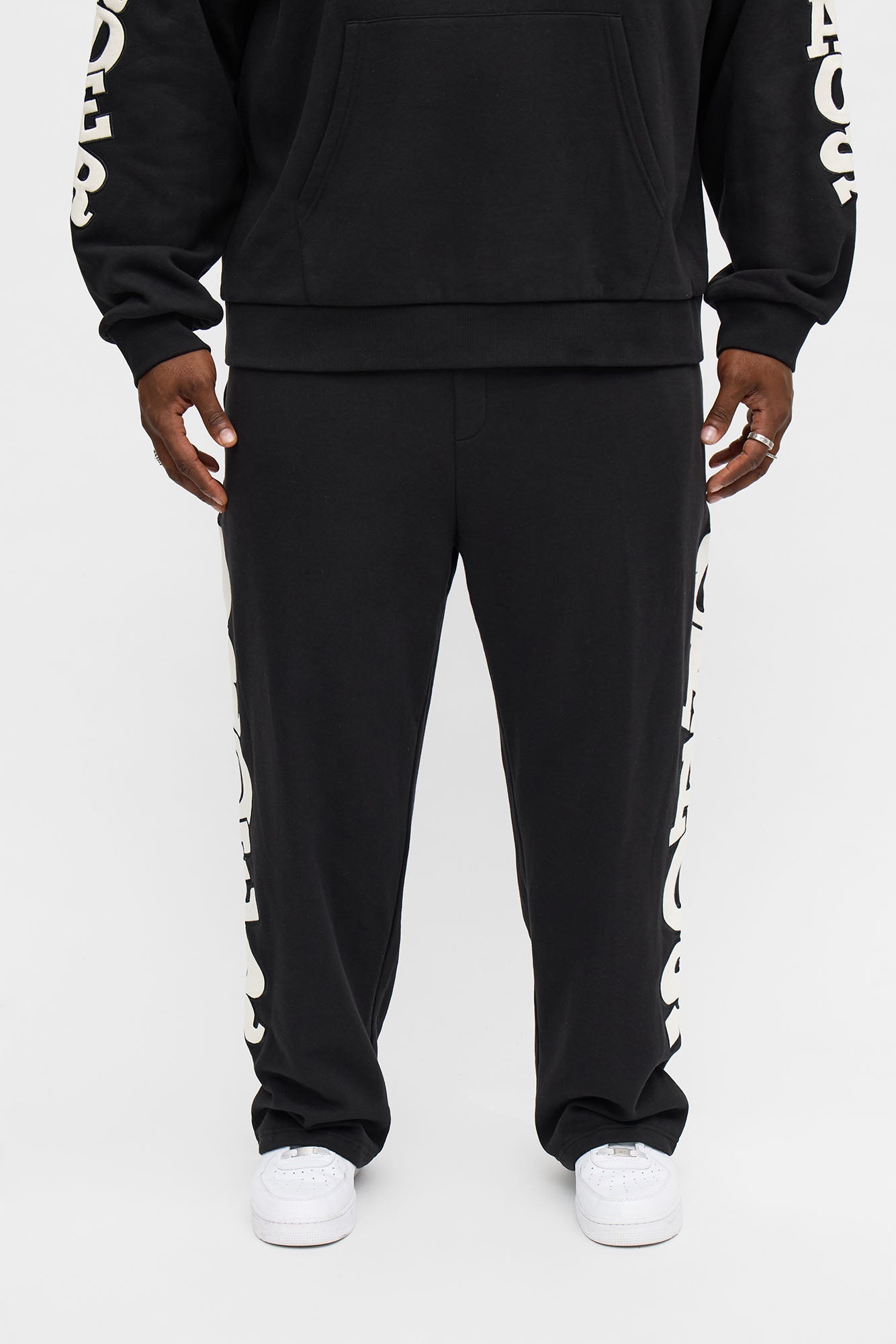 Order And Chaos Sweatpants - Black