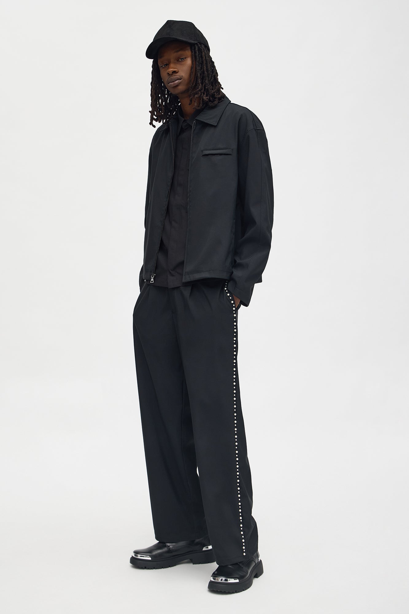 Baggy Pleated Pearl Pant - Black