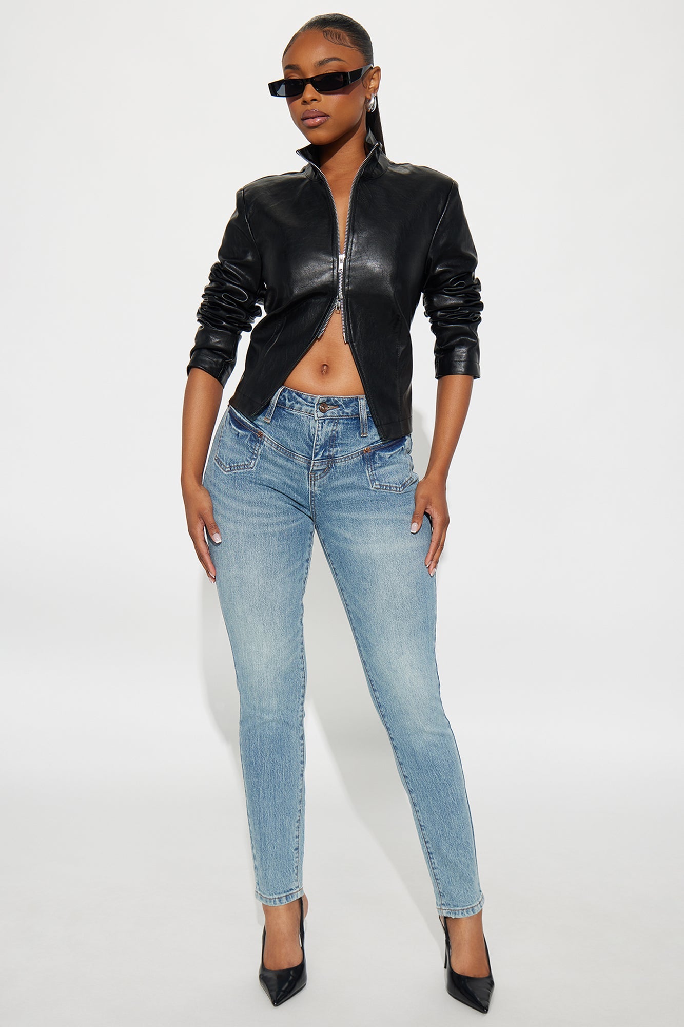 Feeling French Skinny Jeans - Medium Wash