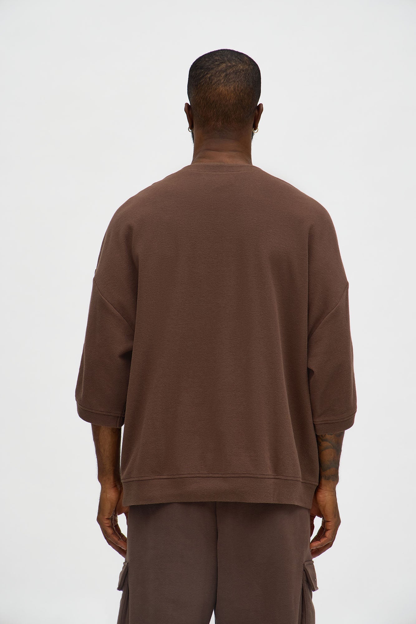 Relaxed Fit Classic Henley - Brown