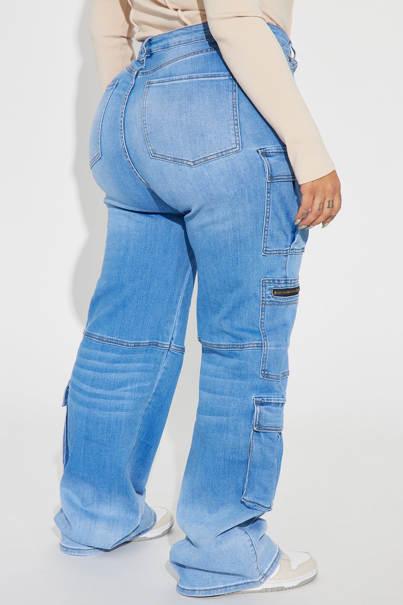 Back Talking Stretch Straight Cargo Jeans - Medium Wash