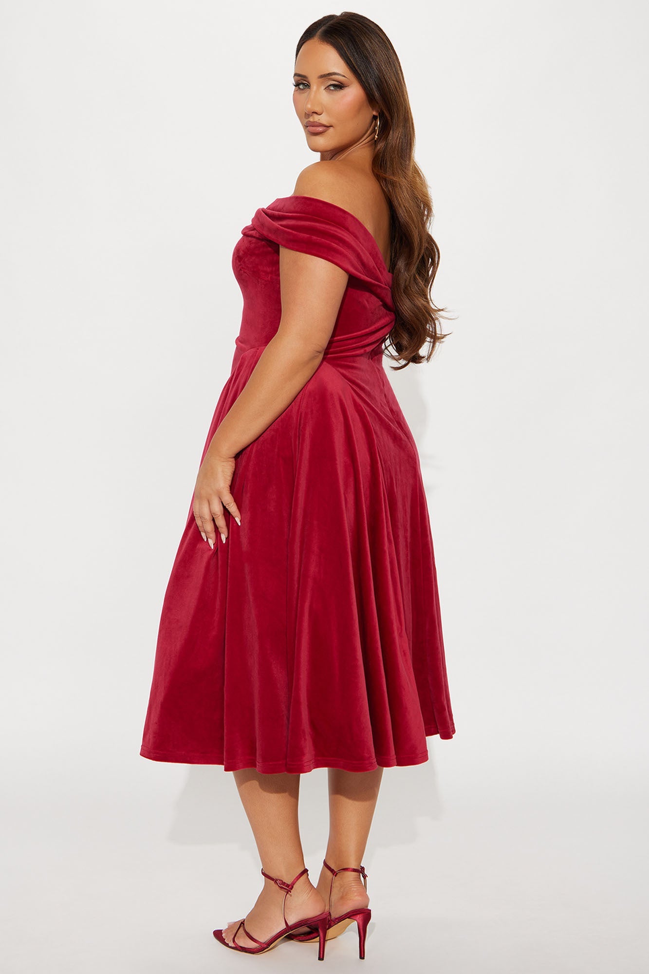 Lillian Pleated Velour Midi Dress - Red