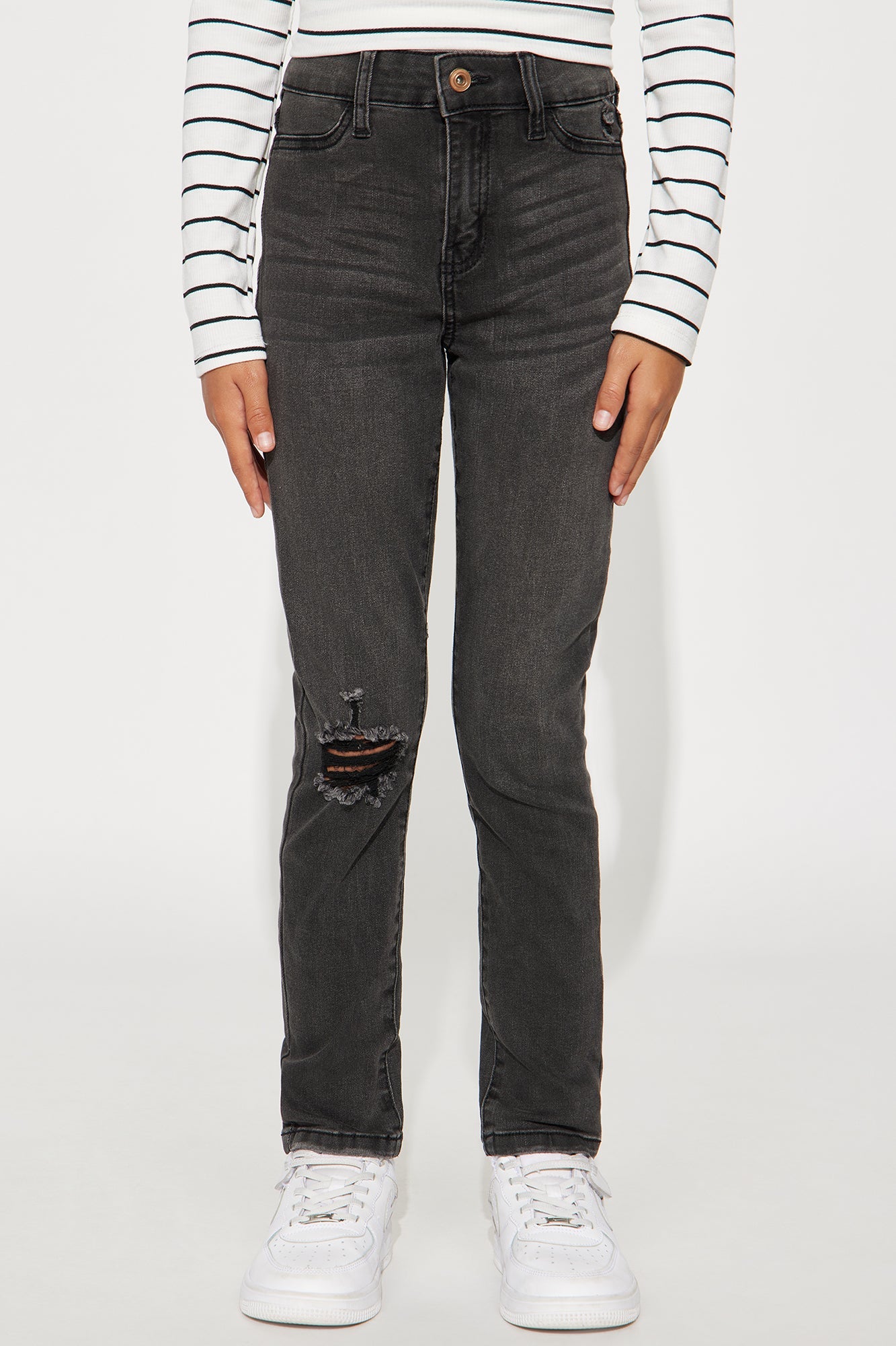 Mini Stretch Curvy Ripped Skinny Jean - Black