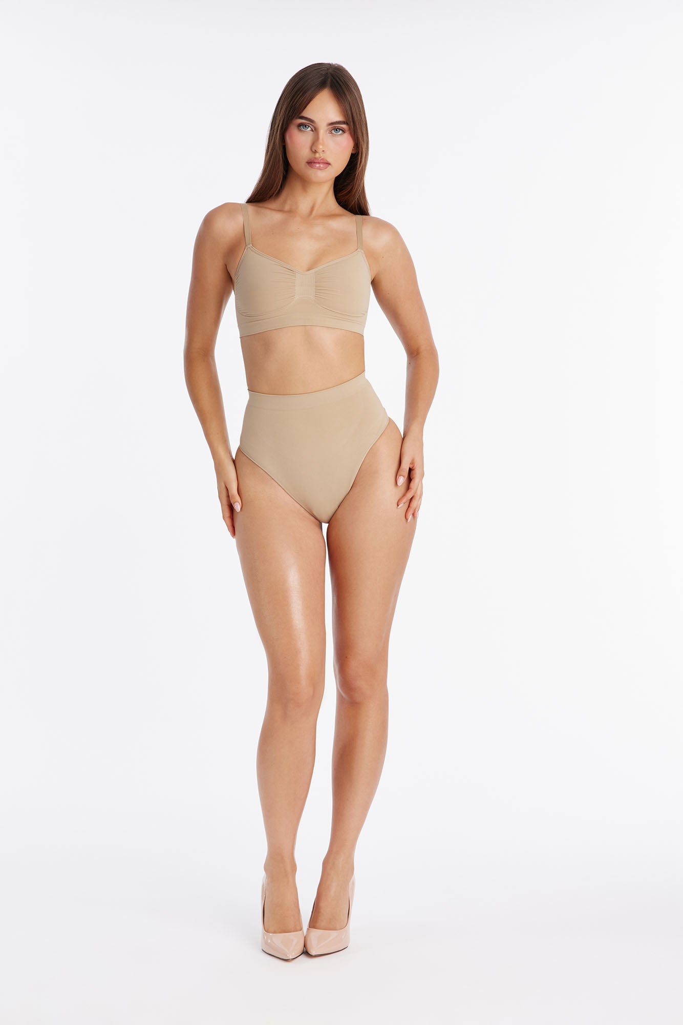 Nova Sculpt Seamless Strong Compression Bralette - Sand