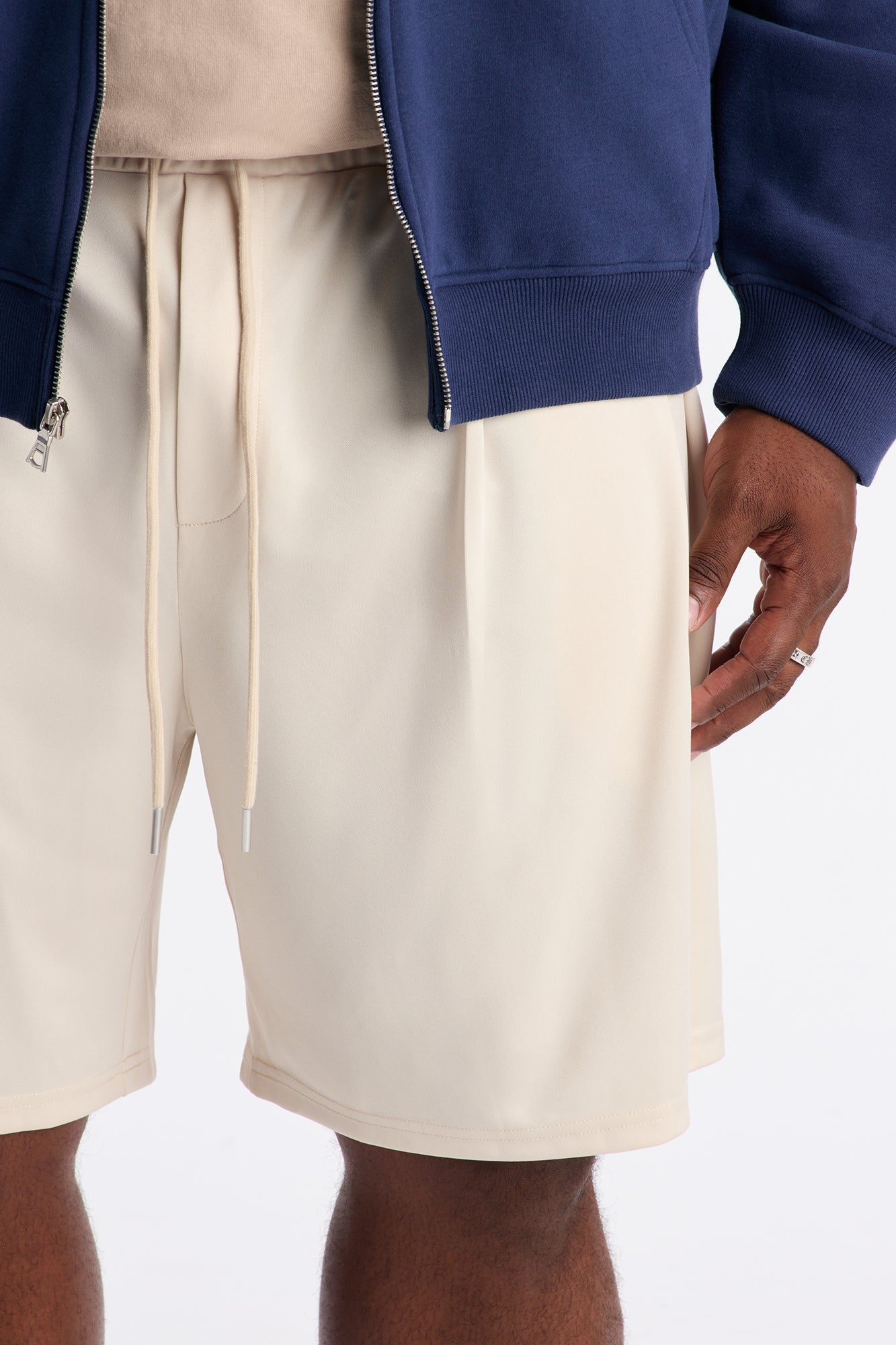 Easy Flow Pleated Short - Cream