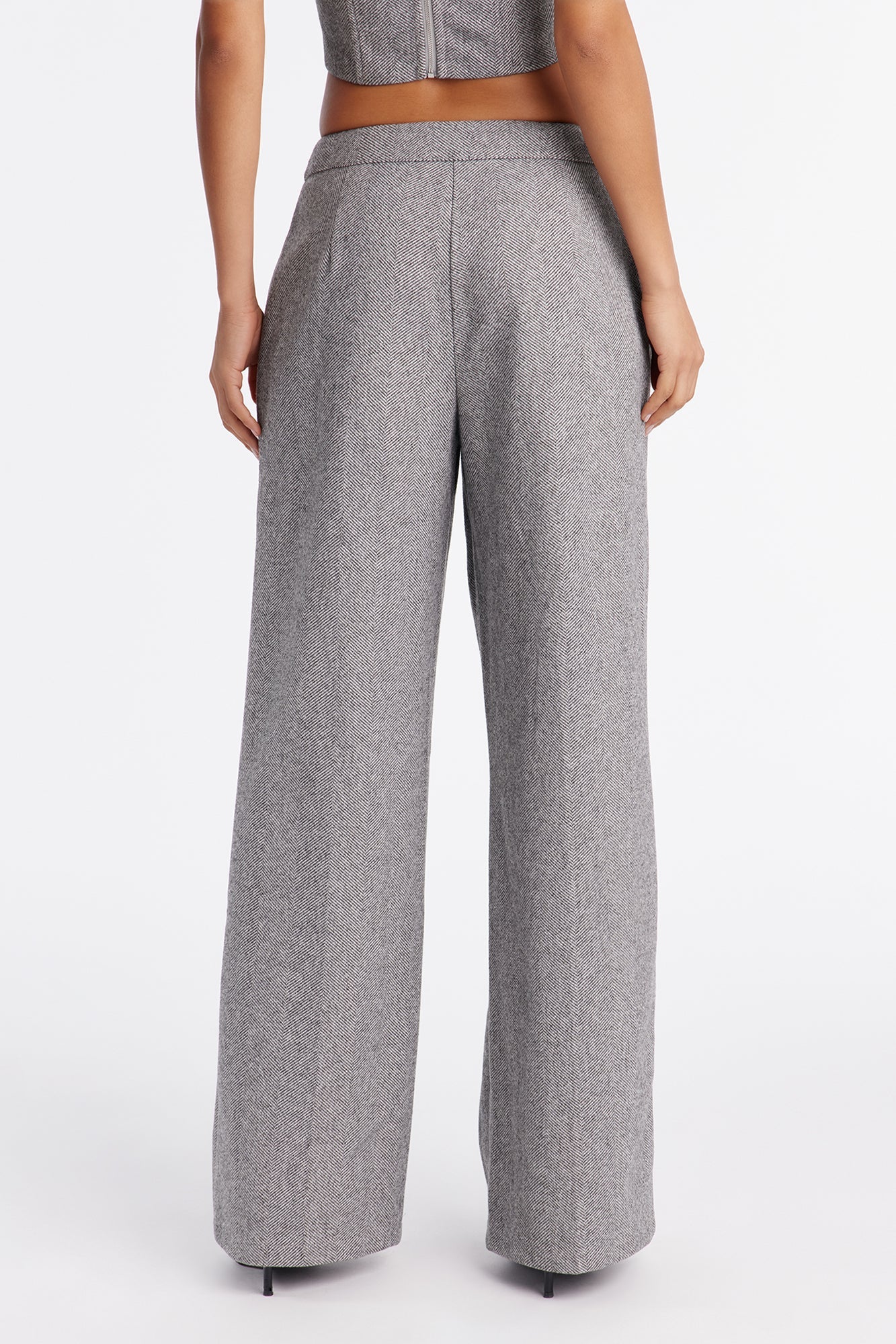 Timeless Chic Herringbone Trouser 32″ - Light Grey