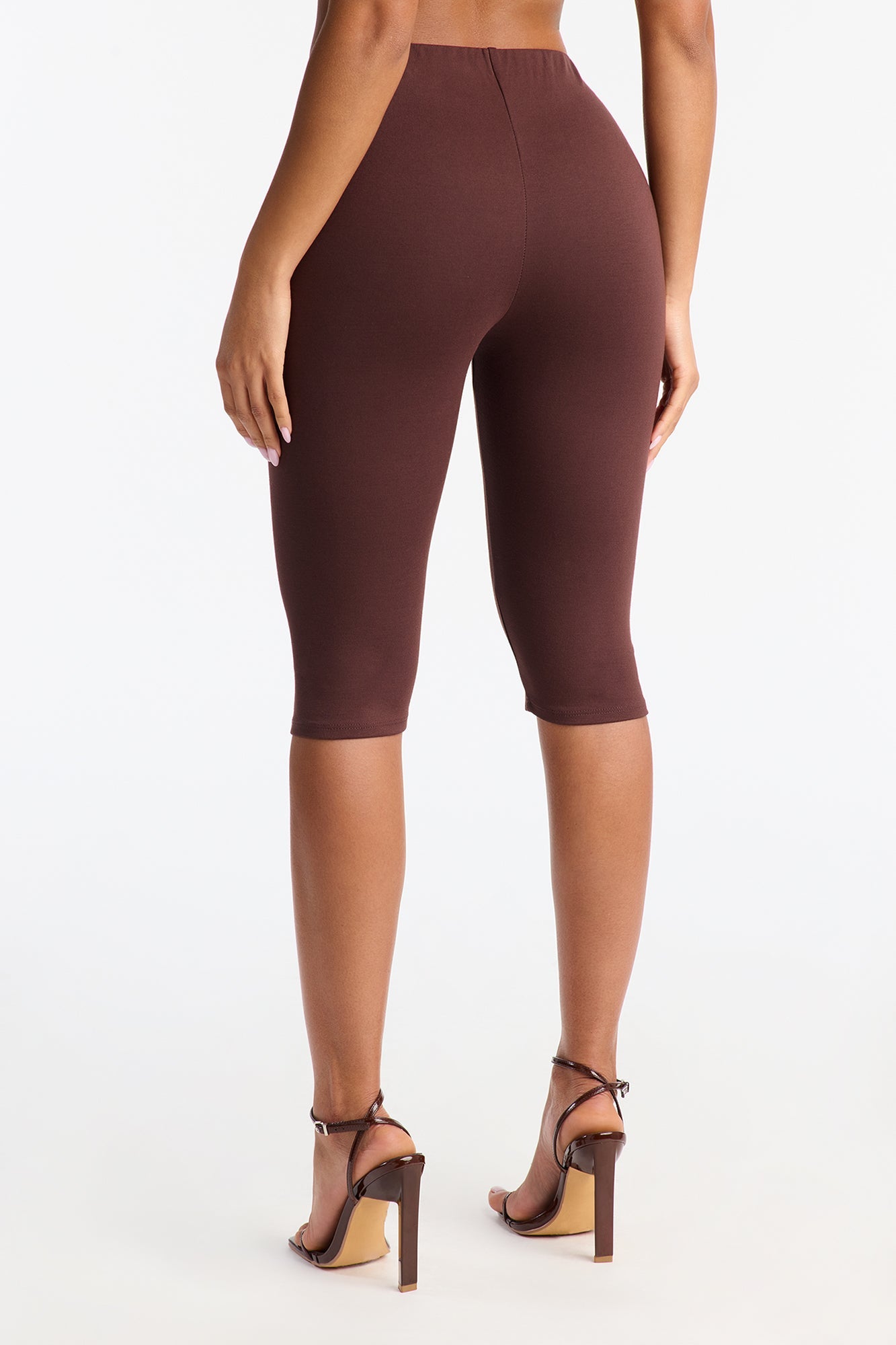 Echo Low Rise Ponte Capri Legging 14″ - Brown