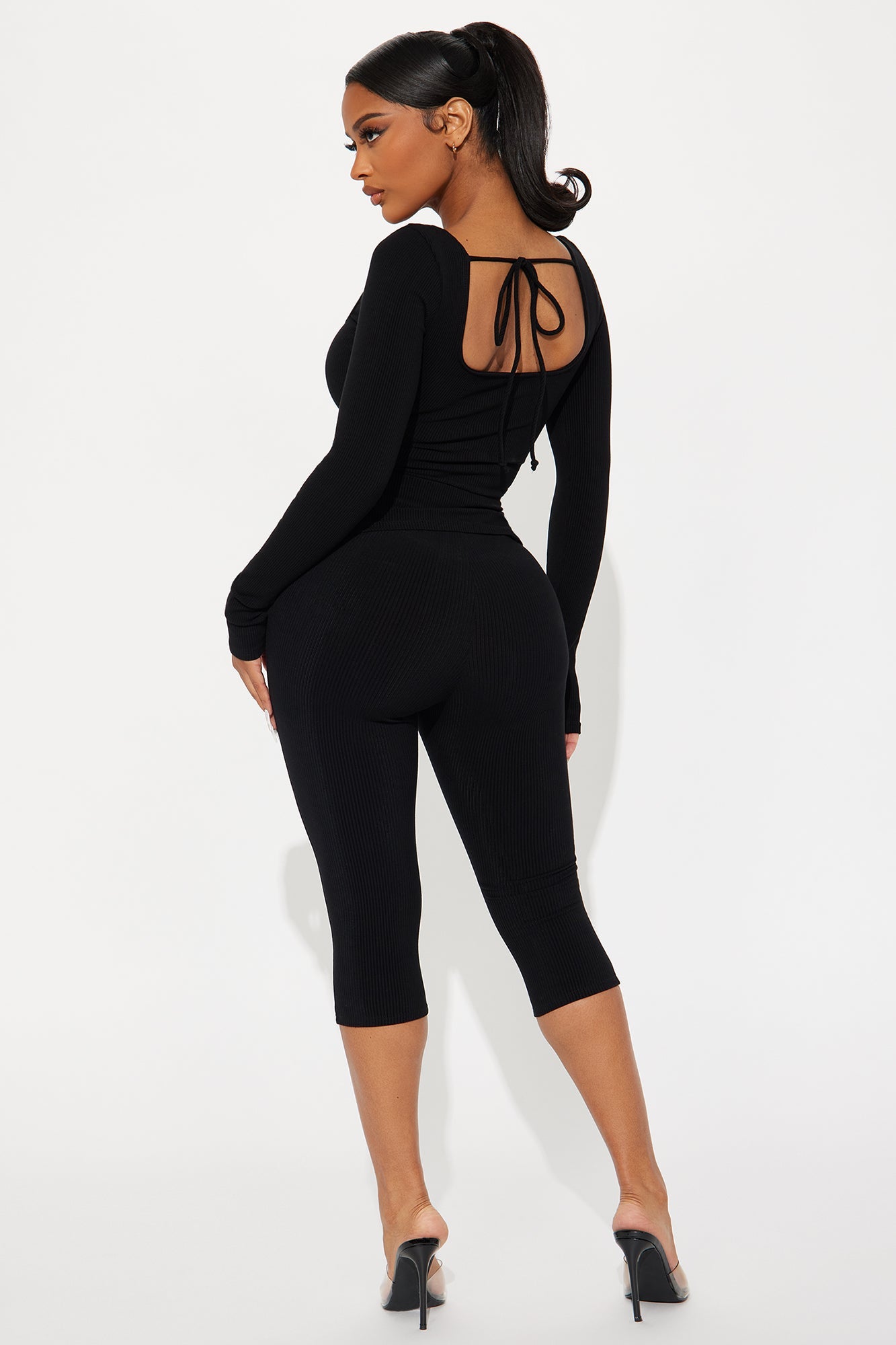 Cerena Snatched Capri Pant Set - Black