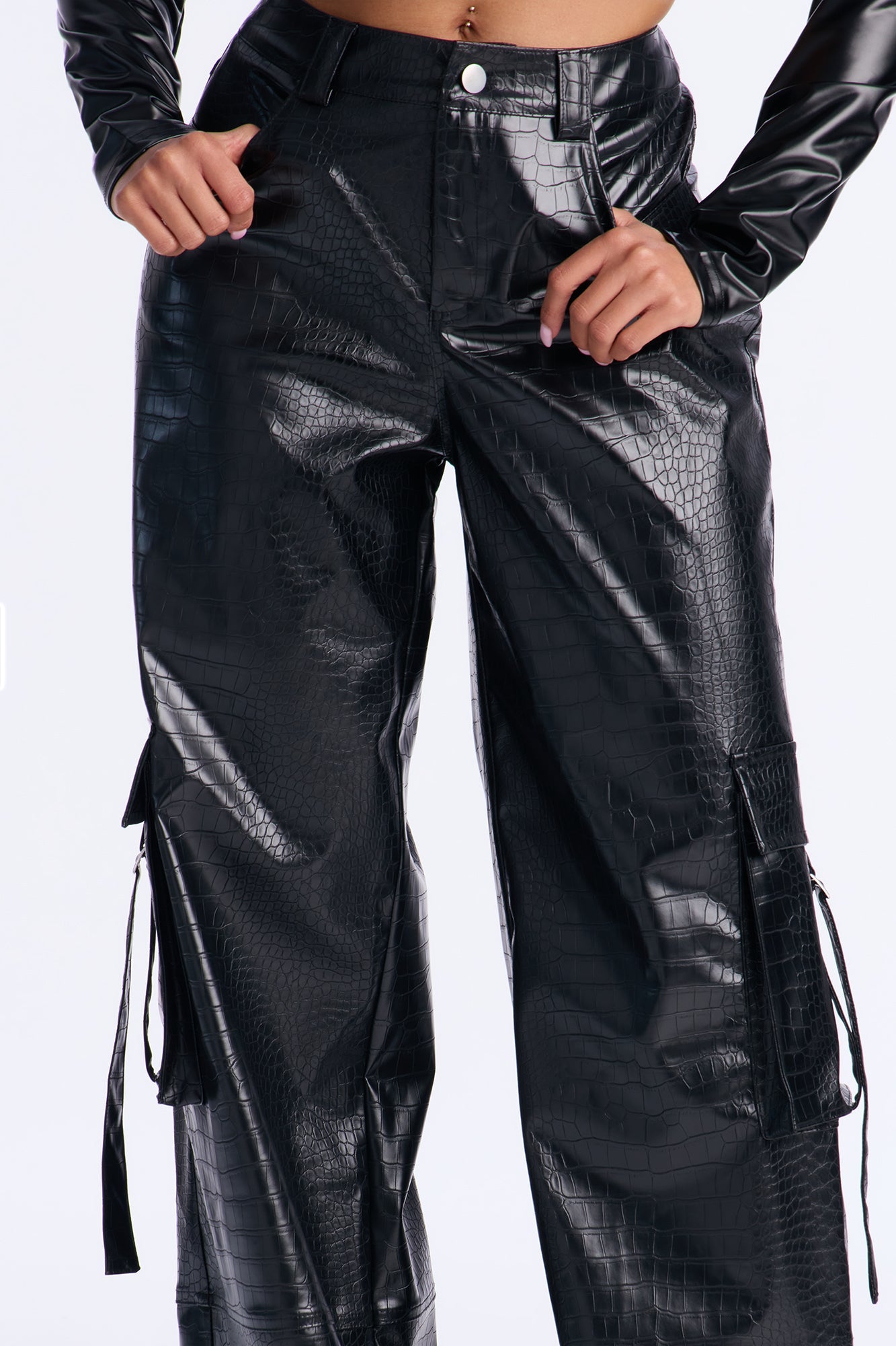 Gigi Embossed Croc Faux Leather Cargo Pant 32″ - Black
